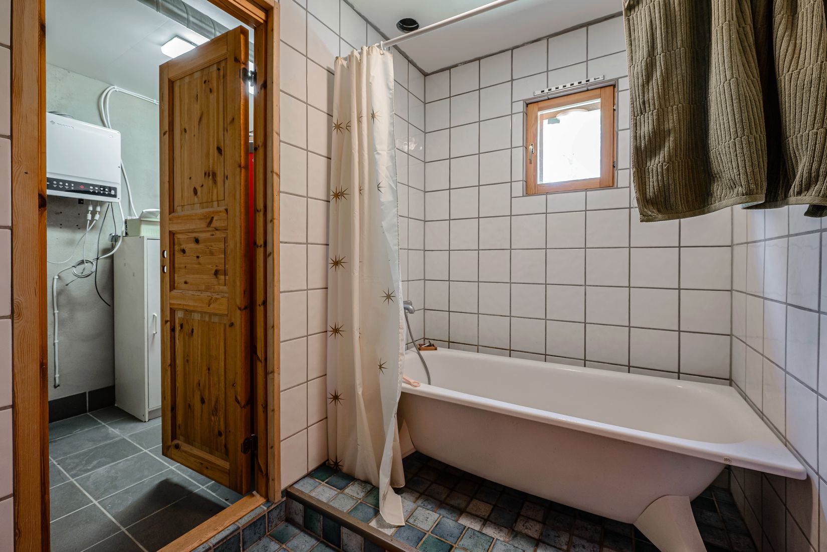 Villa, Valsättravägen 16, Svinninge, Österåker