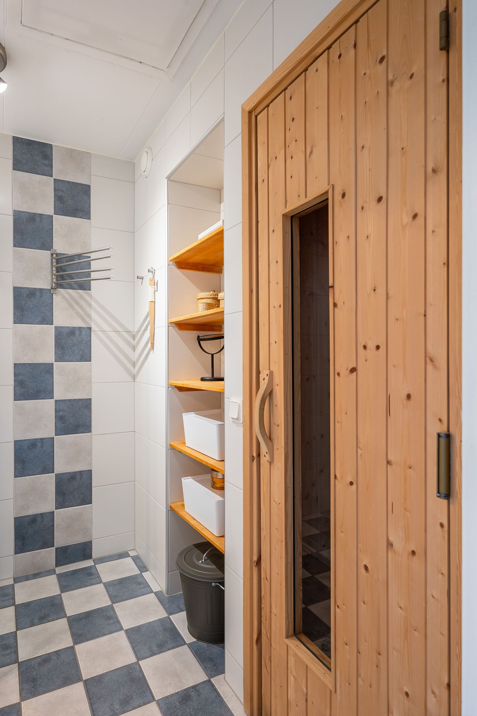 Villa, Radhus, Vädursvägen 15, Ekängen, Skövde