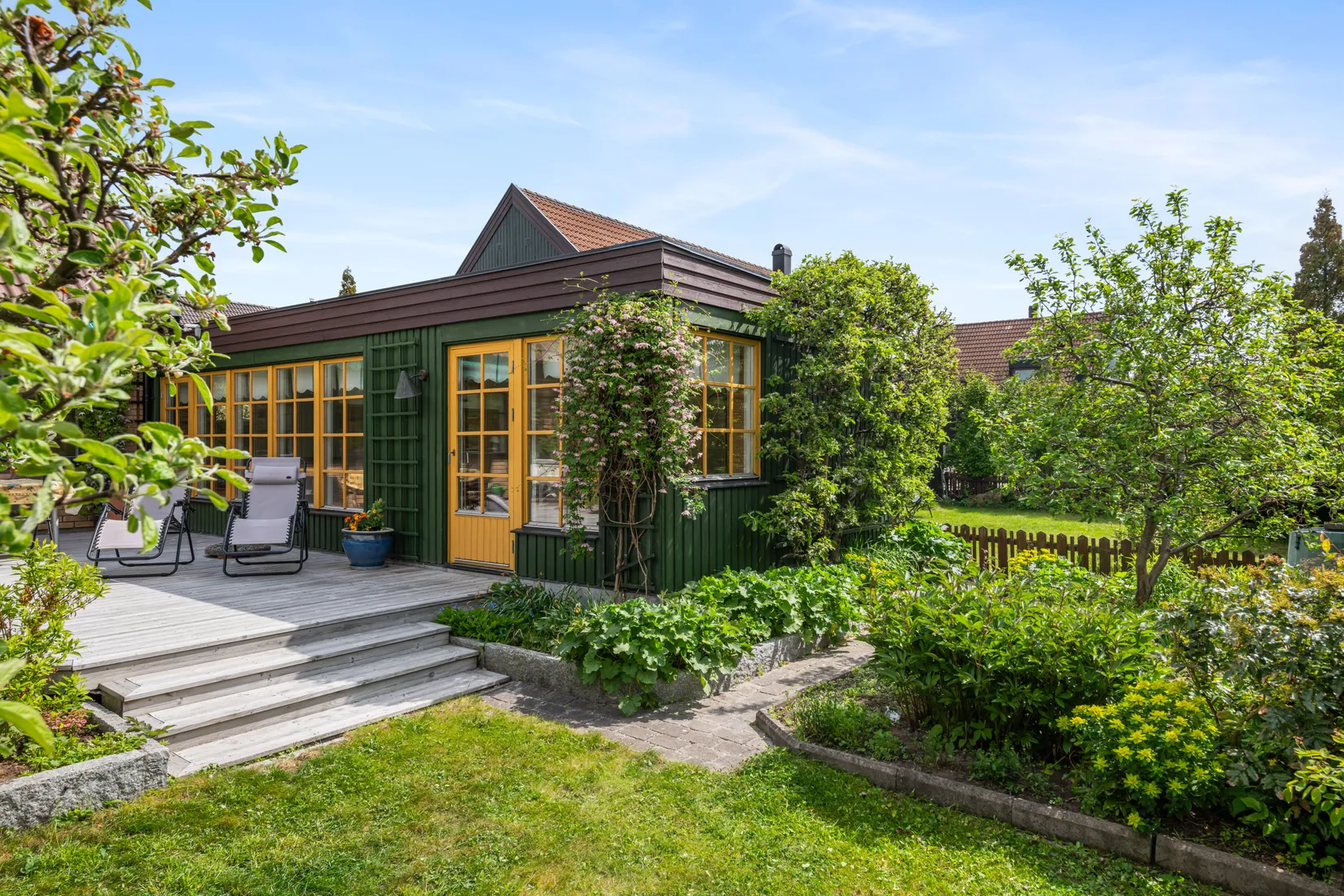 Villa, Radhus, Gyllenstiernas väg 28, Näsbypark, Täby