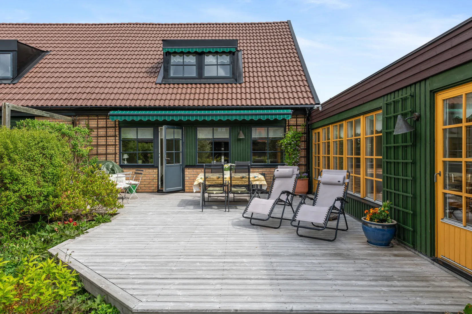 Villa, Radhus, Gyllenstiernas väg 28, Näsbypark, Täby