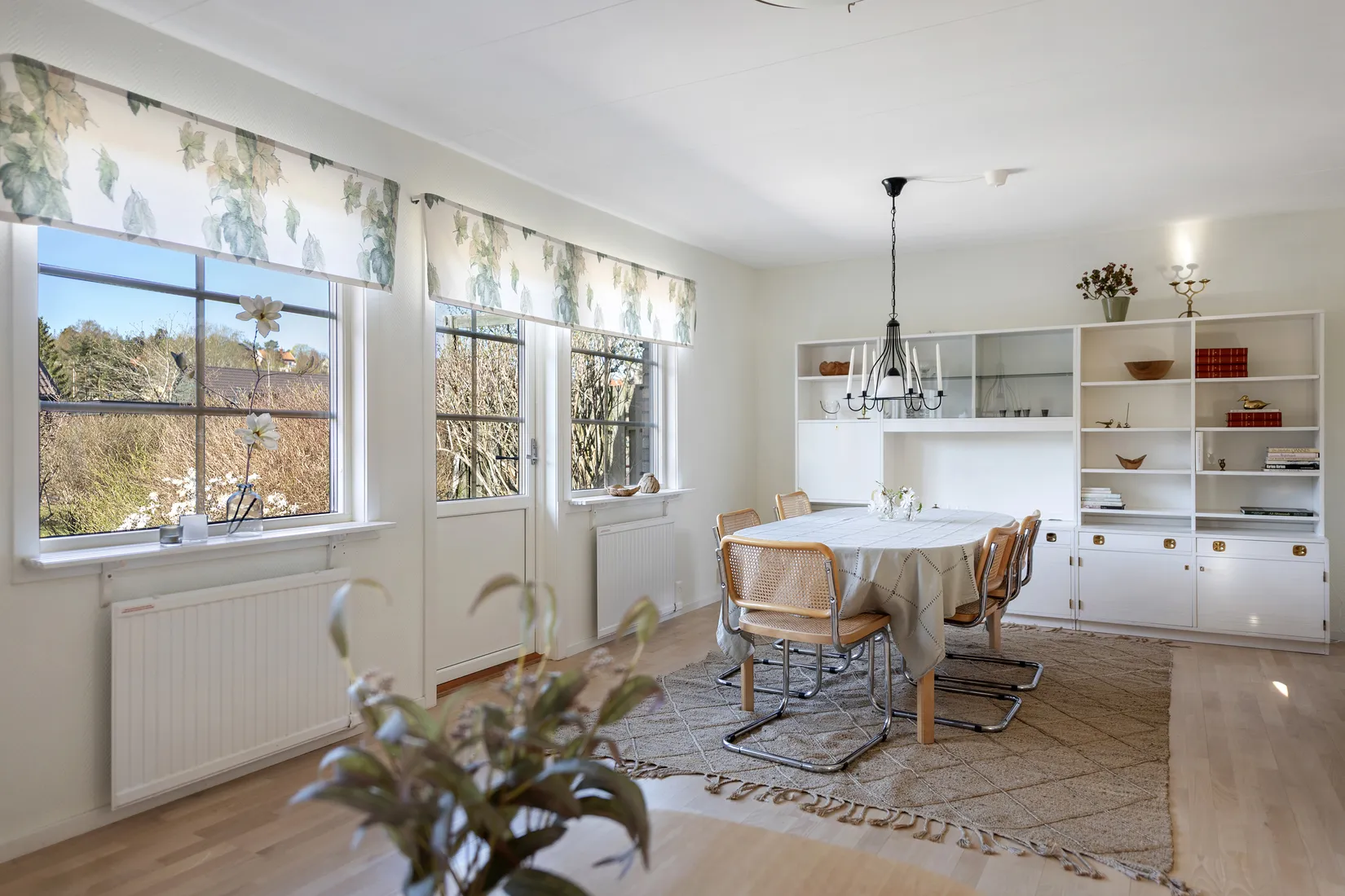 Villa, Radhus, Gyllenstiernas väg 28, Näsbypark, Täby