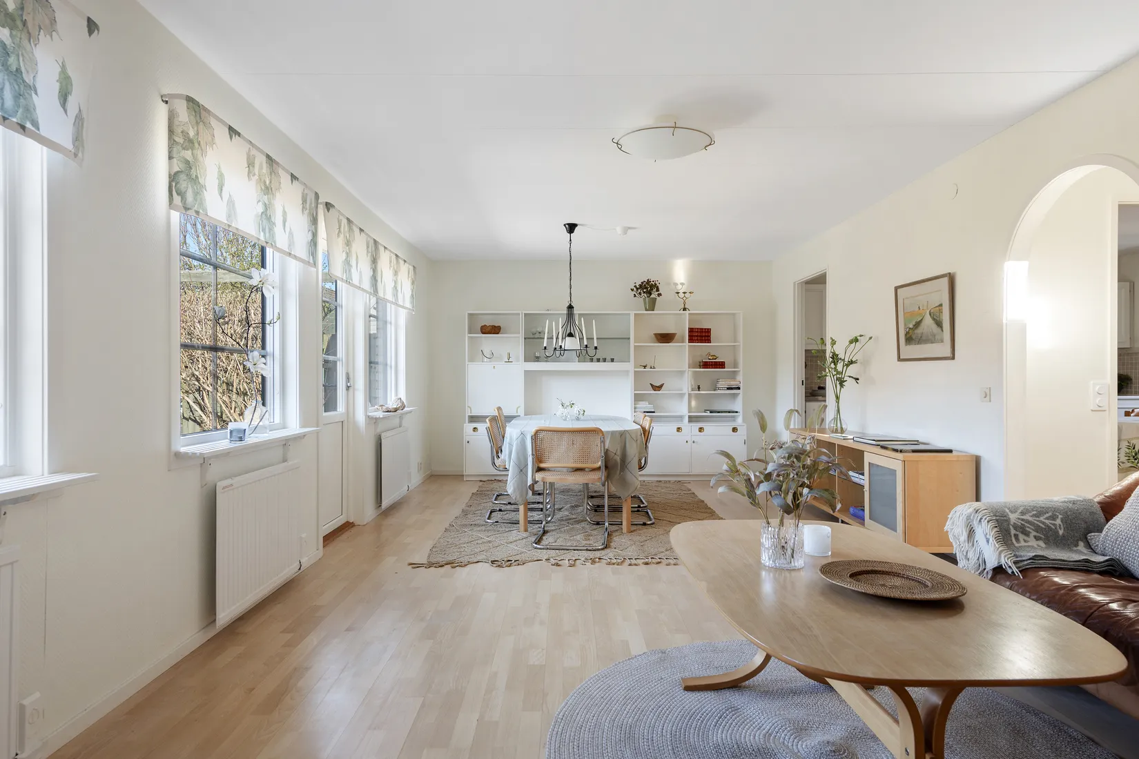 Villa, Radhus, Gyllenstiernas väg 28, Näsbypark, Täby