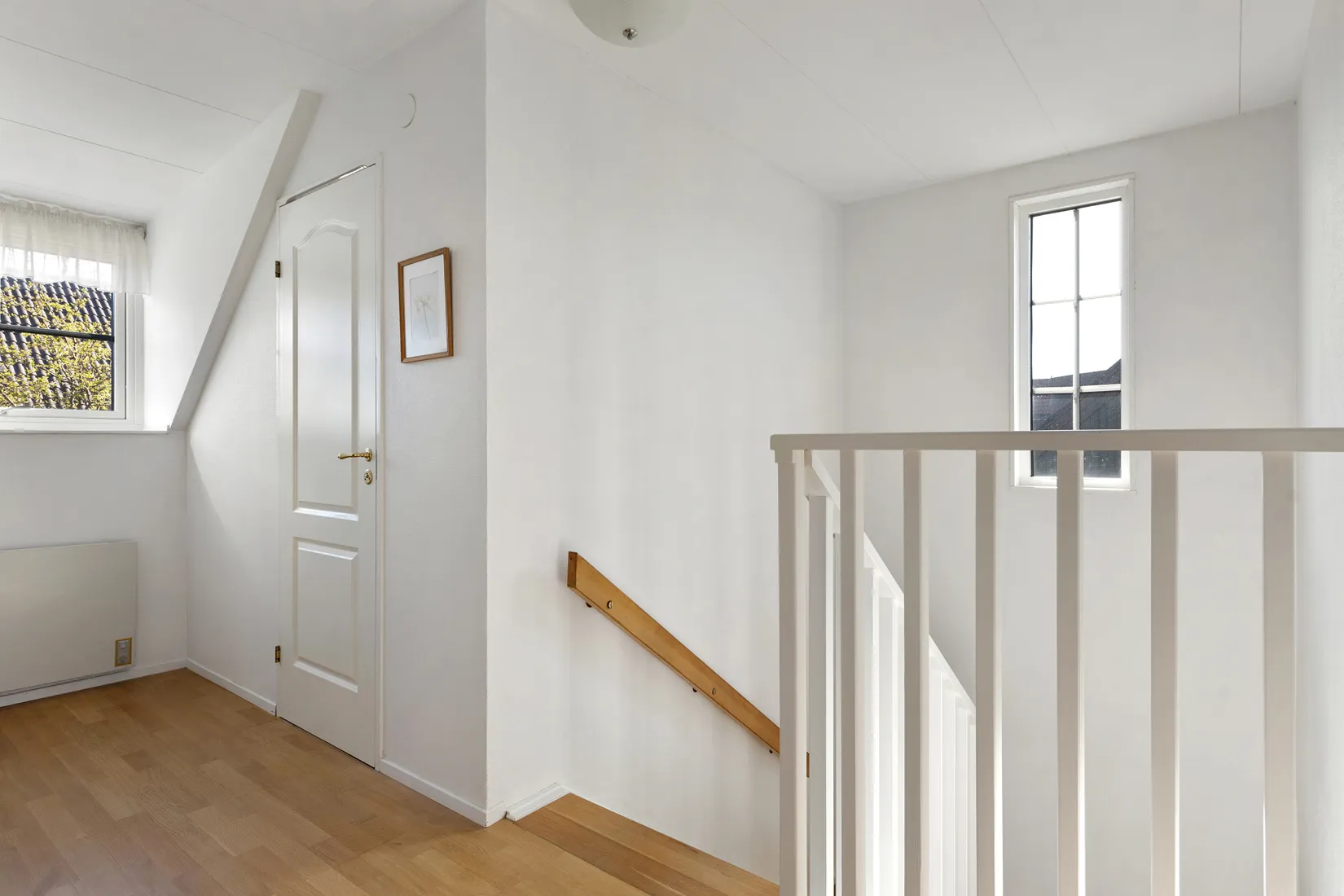 Villa, Radhus, Gyllenstiernas väg 28, Näsbypark, Täby