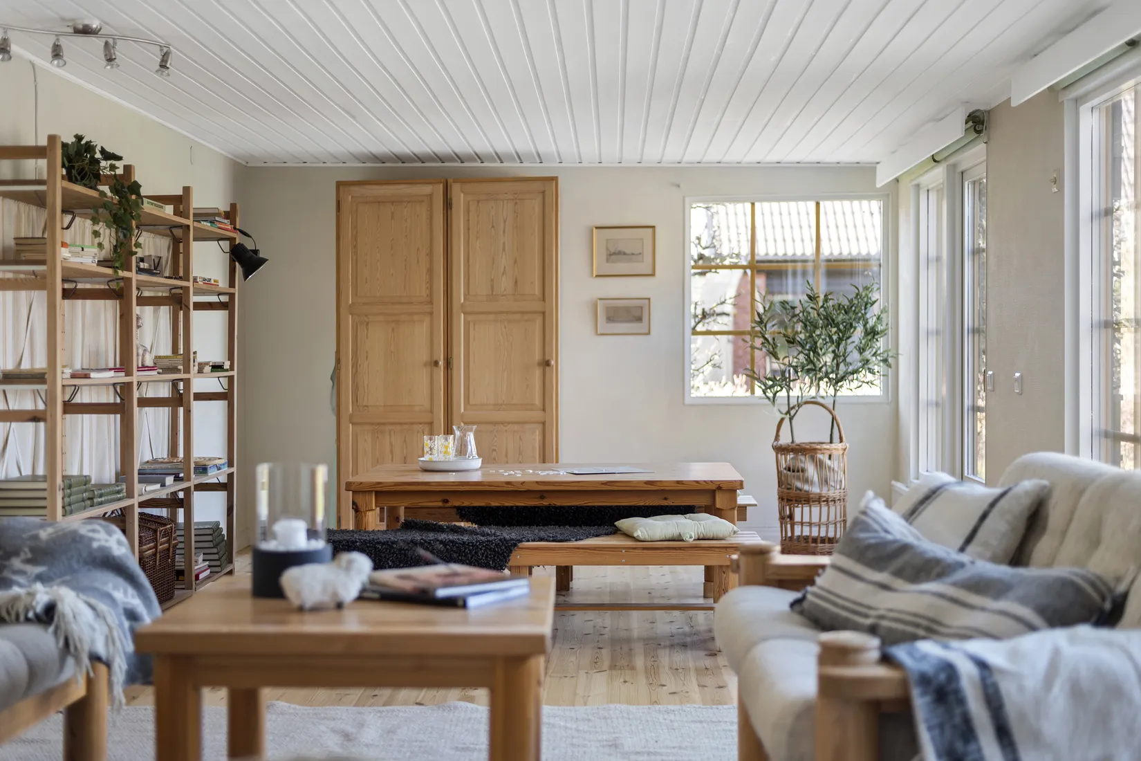 Villa, Radhus, Gyllenstiernas väg 28, Näsbypark, Täby