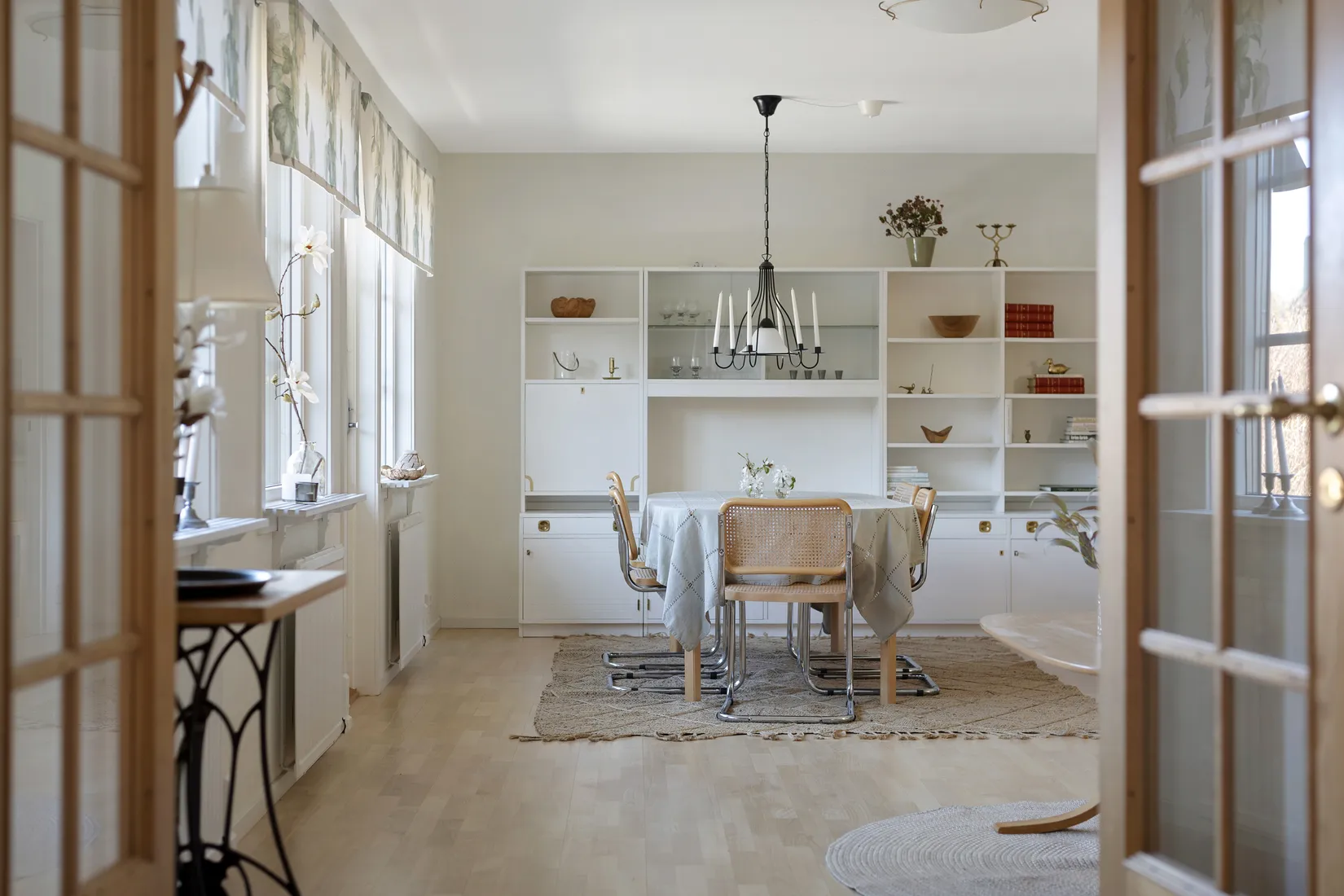 Villa, Radhus, Gyllenstiernas väg 28, Näsbypark, Täby