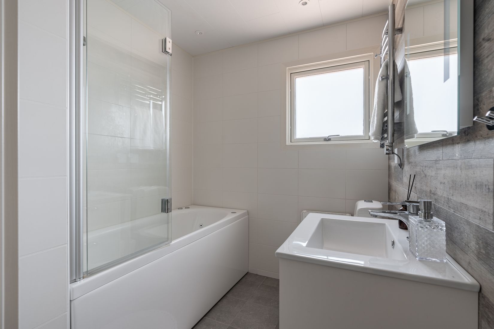 Villa, Radhus, Dammågränd 14, Torvalla, Östersund