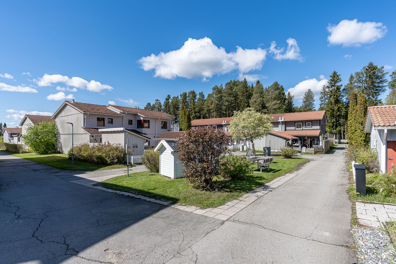 Villa, Radhus, Dammågränd 14, Torvalla, Östersund