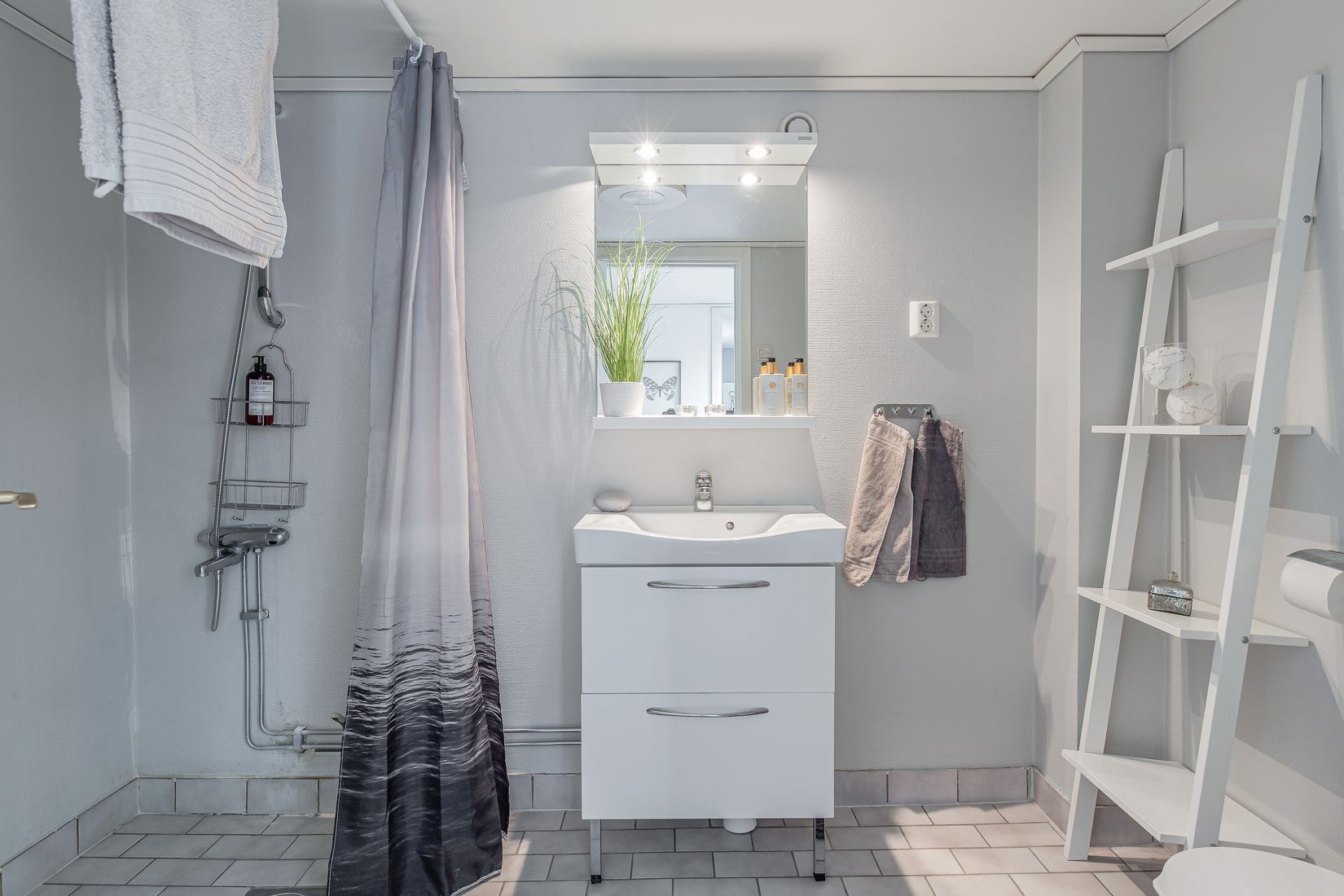 Villa, Västra Trädgårdsgatan 7, Centrum väster, Nyköping