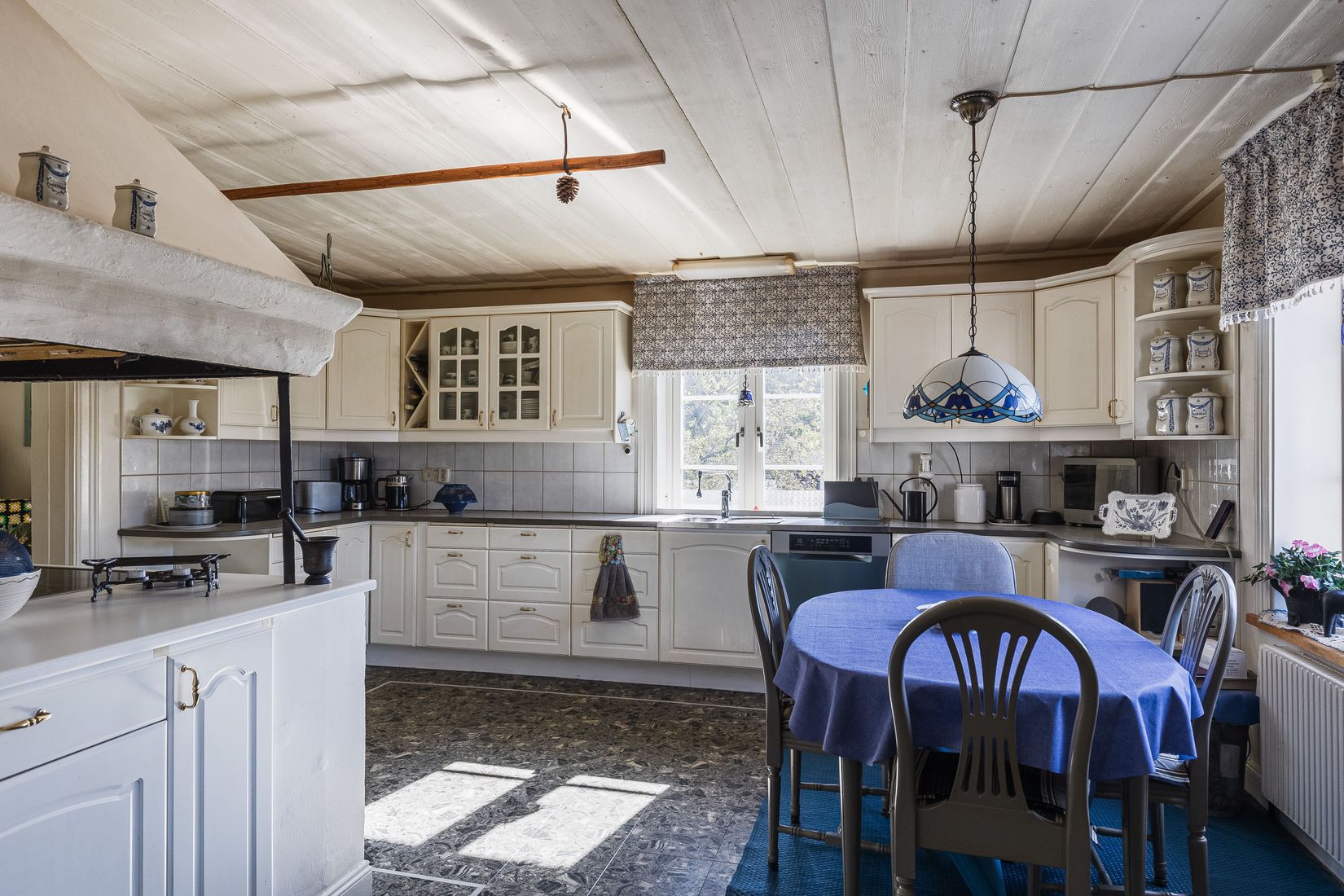 Gård/Skog, Almunge-Söderby Hasselbacken 51, Almunge, Uppsala