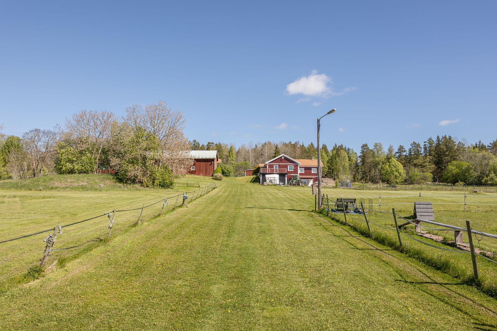 Gård/Skog, Almunge-Söderby Hasselbacken 51, Almunge, Uppsala