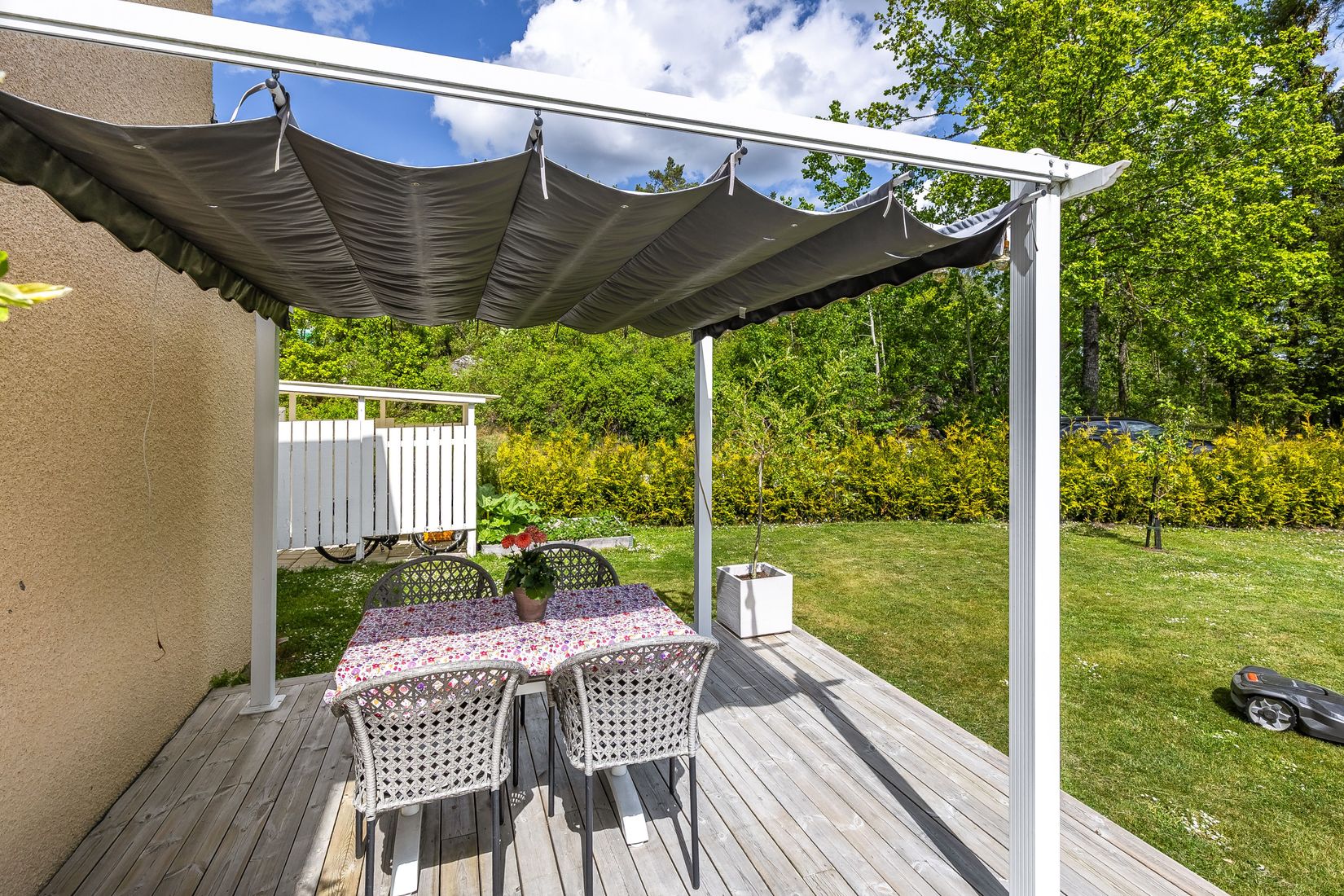 Radhus, Bäckvägen 24A, Dammen, Strängnäs