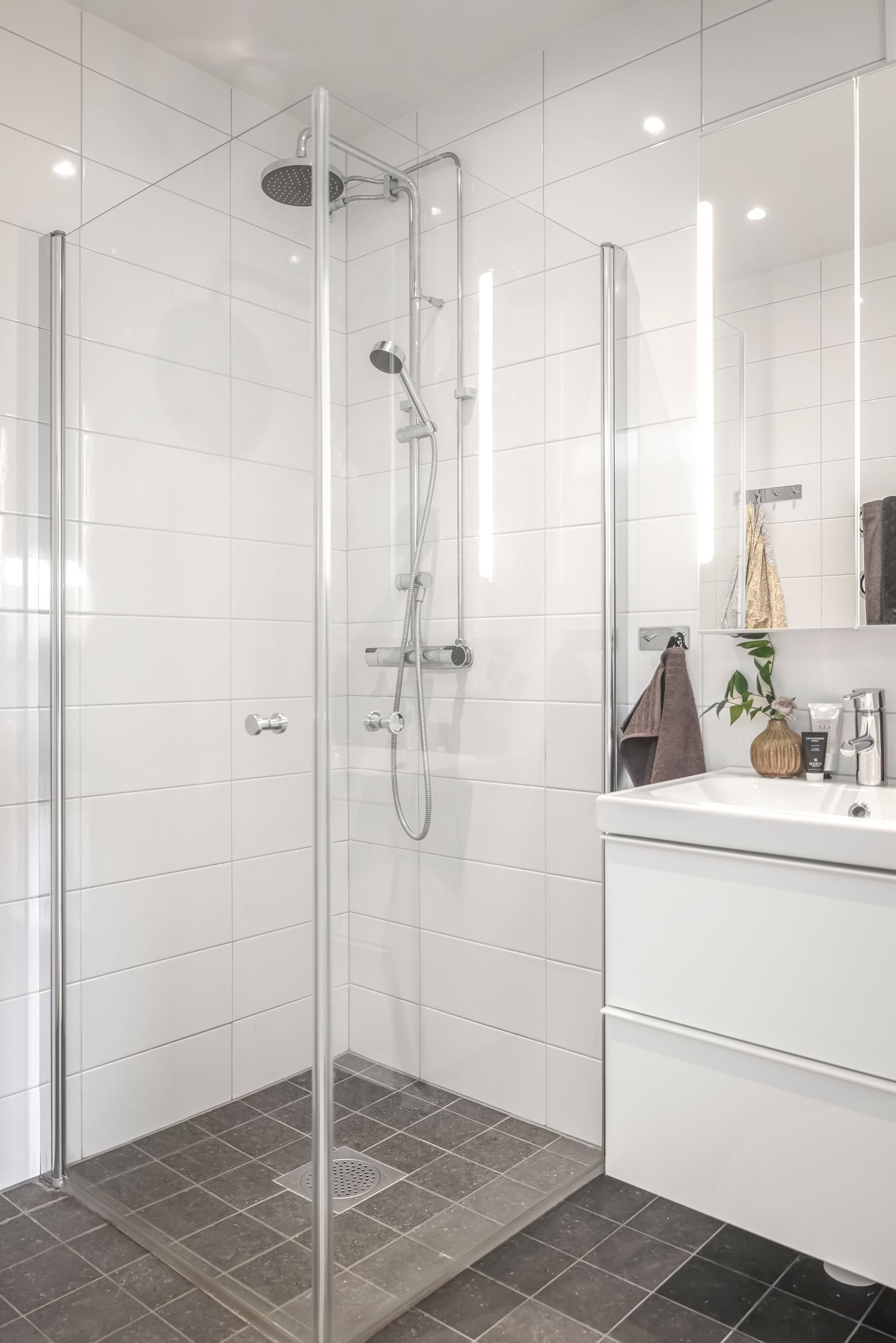 Bostadsrätt, Radhus, Nordtagsgatan 23, Ytterby Centrum, Kungälv