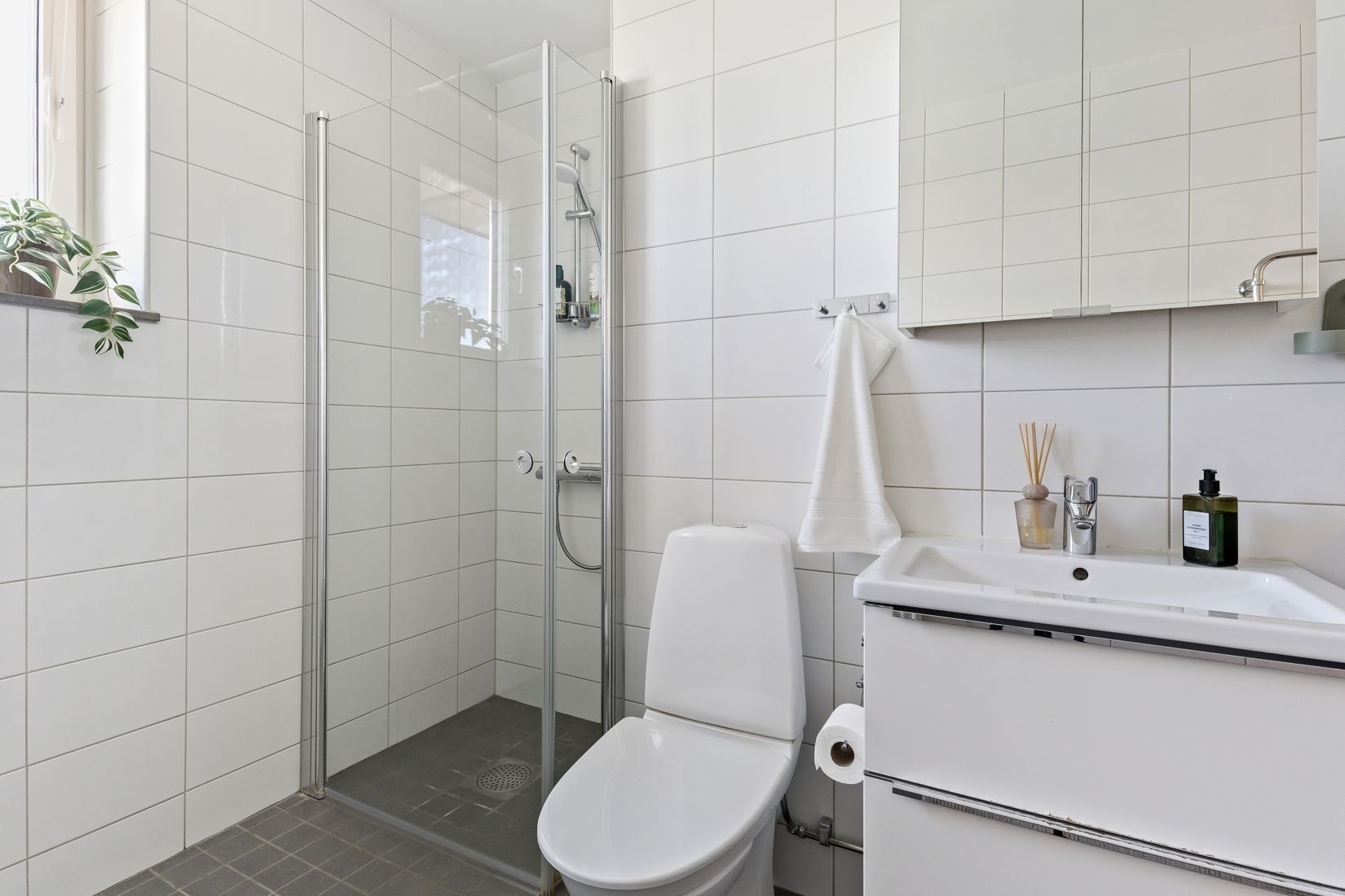 Bostadsrätt, Källtorpsvägen 11, Kallhäll, Järfälla