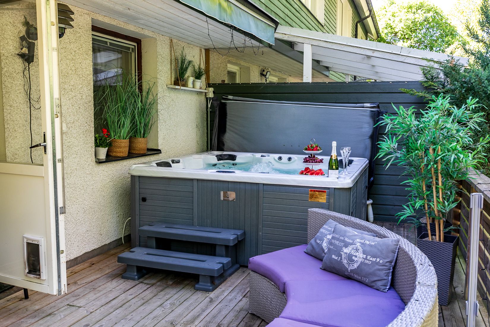 Villa, Radhus, Axel Swartlings gata 114, Klockaretorpet, Norrköping