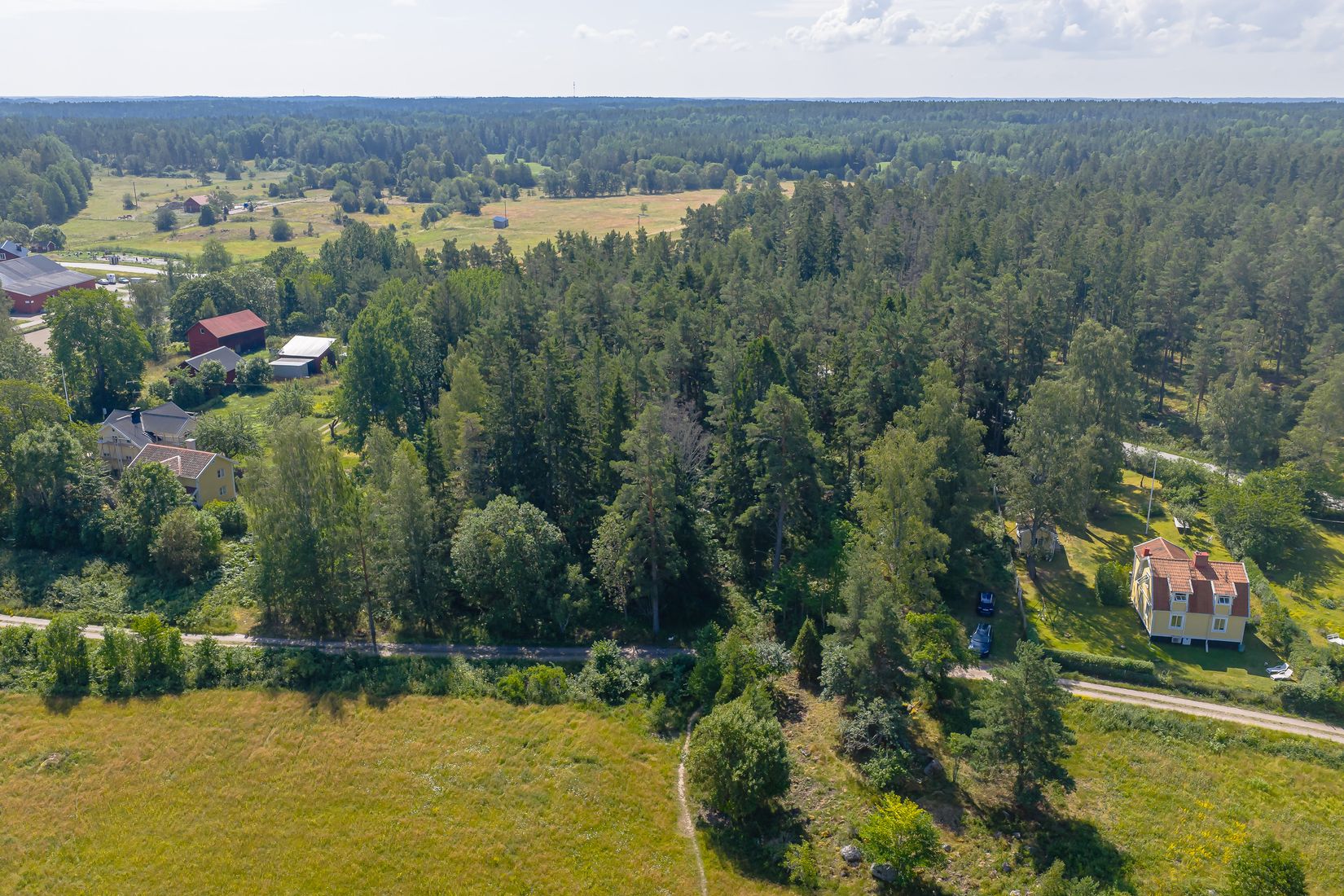Tomt, Två prisvärda tomter i idylliska Bolby, Ljusterö – Lantligt läge med utsikt över ängarna, Österåker