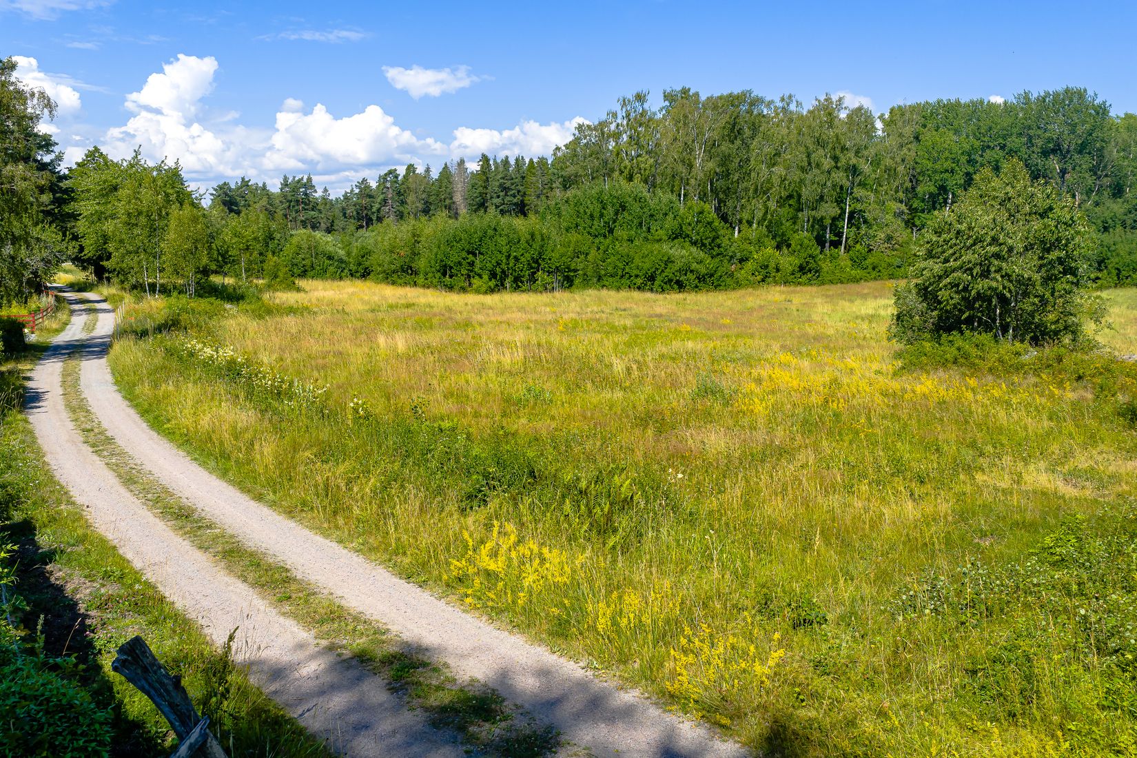 Tomt, Två prisvärda tomter i idylliska Bolby, Ljusterö – Lantligt läge med utsikt över ängarna, Österåker