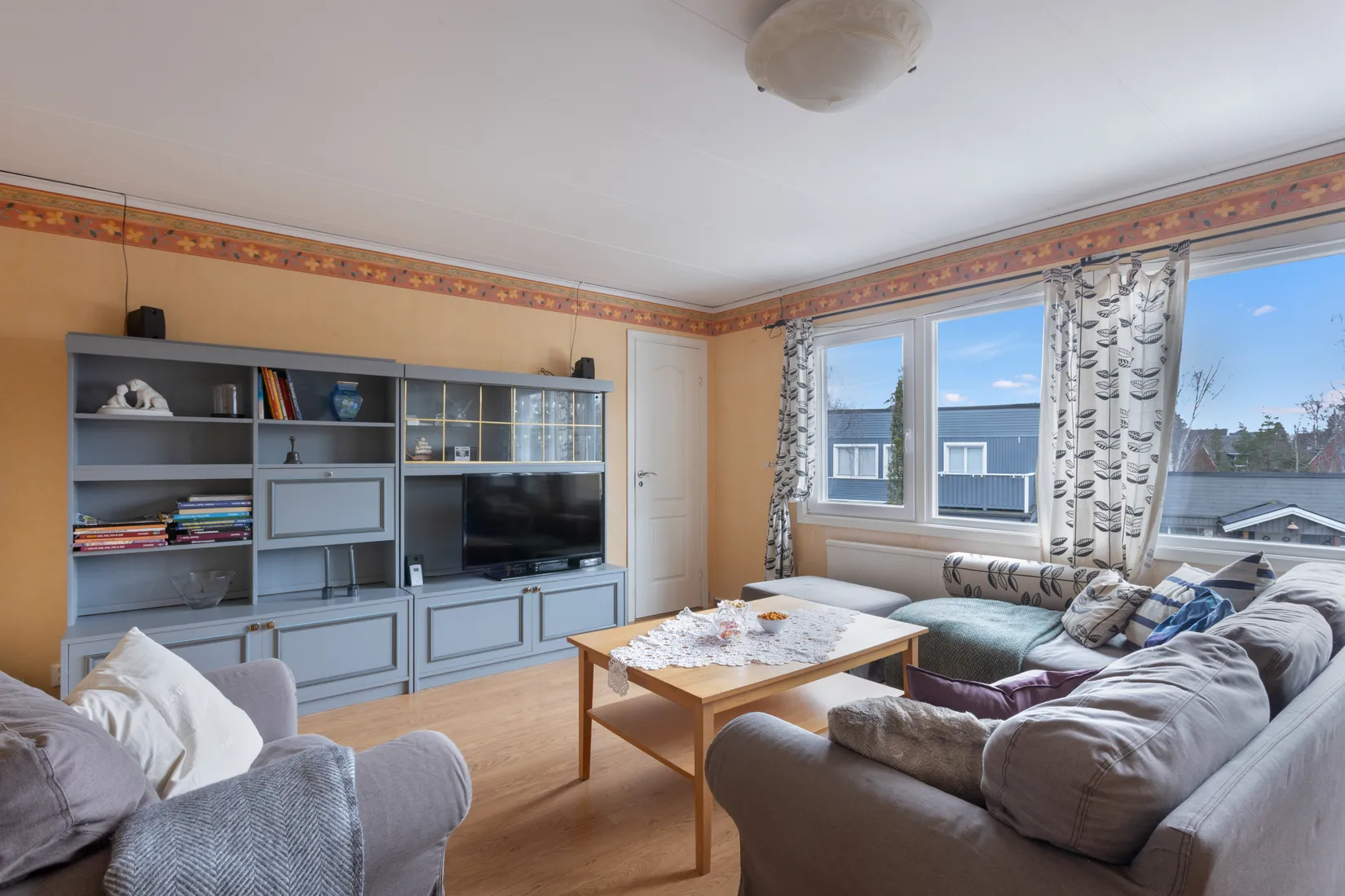 Villa, Radhus, Fasanstigen 40, Rönninge, Salem