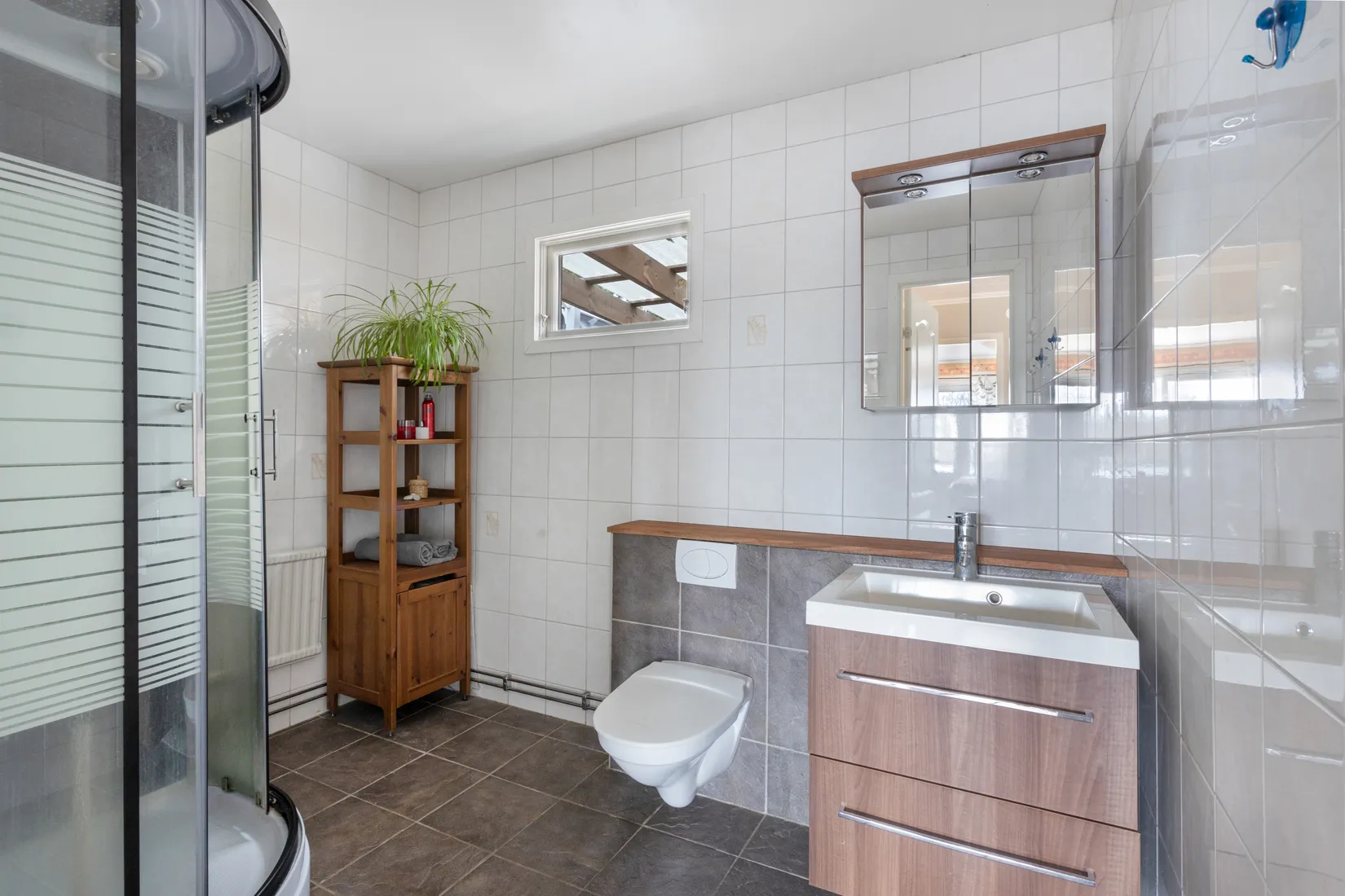 Villa, Radhus, Fasanstigen 40, Rönninge, Salem