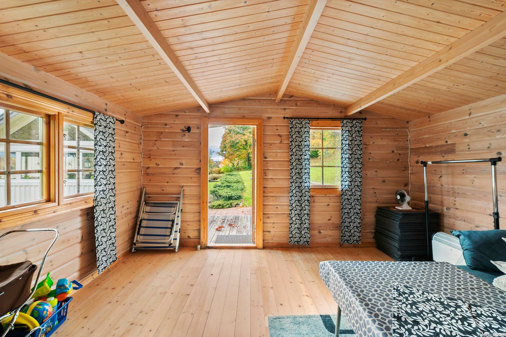 Villa, Ekeborgsvägen 17, Mark