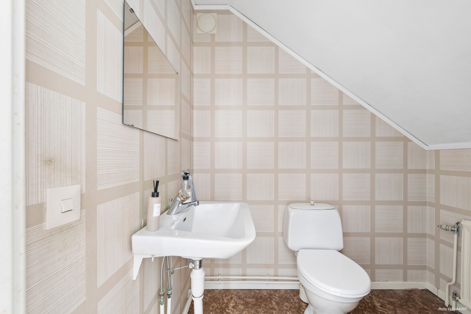 Villa, Ekeborgsvägen 17, Mark