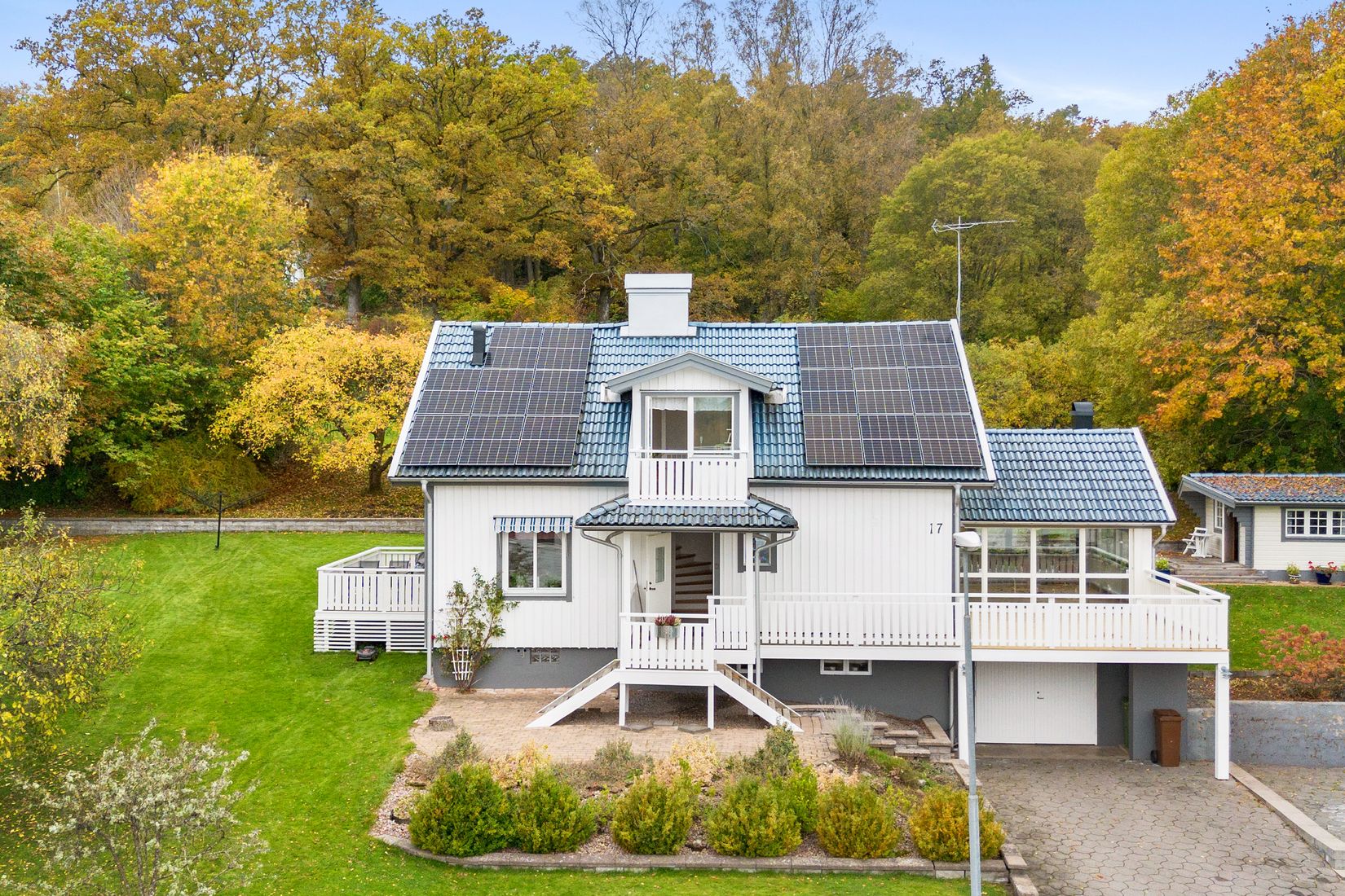 Villa, Ekeborgsvägen 17, Mark