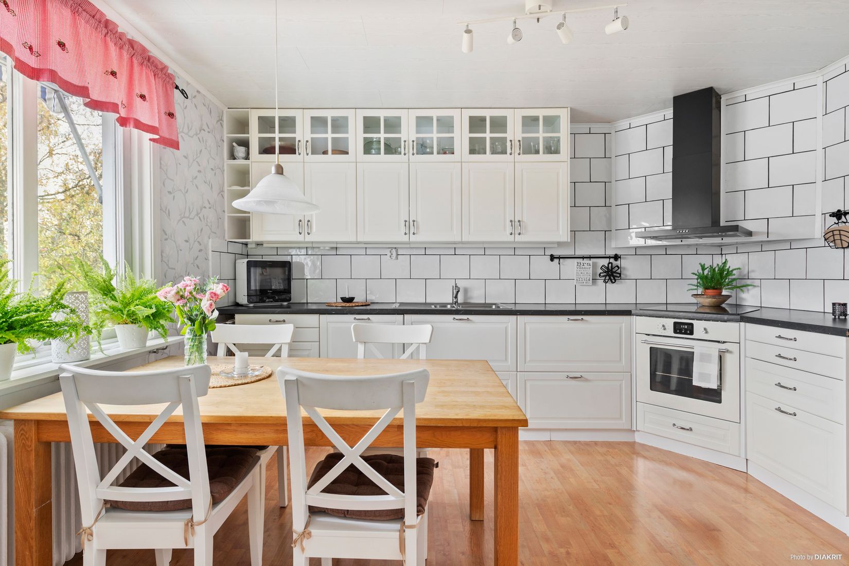 Villa, Ekeborgsvägen 17, Mark