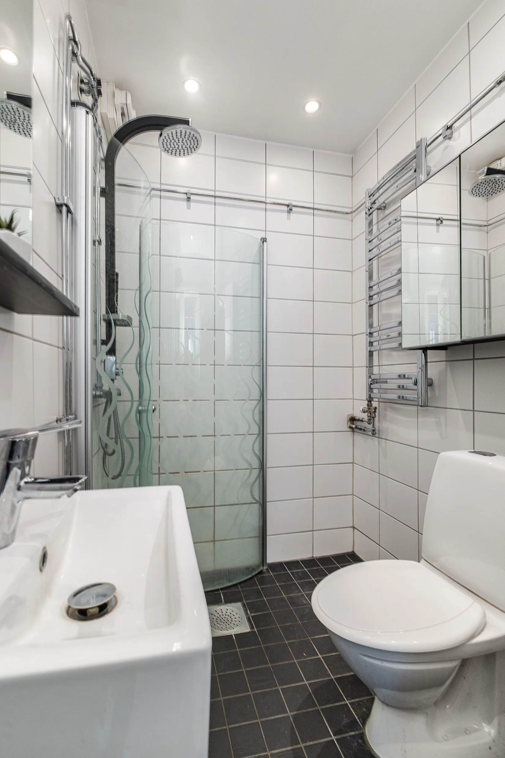 Bostadsrätt, Fjärdhundragatan 27, Centrum, Enköping