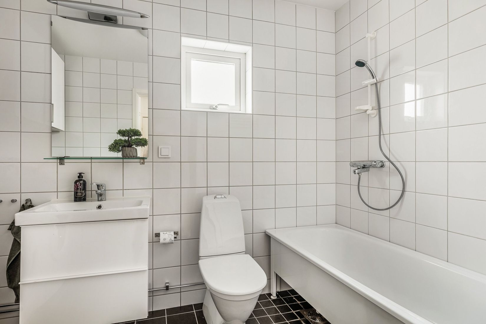 Bostadsrätt, Radhus, Högsbacksgatan 25, Harvestad, Linköping