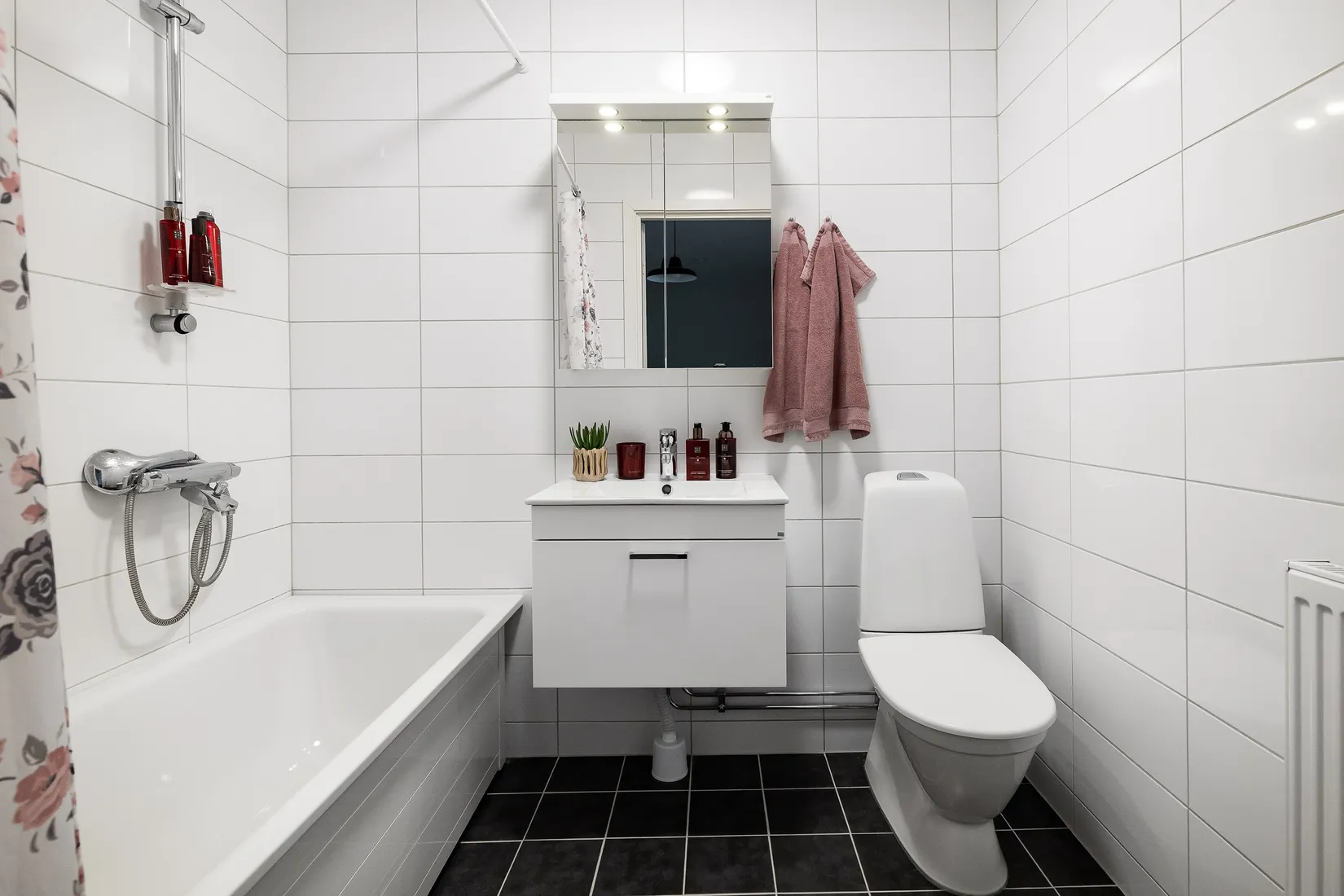 Bostadsrätt, Radhus, Gullrisgatan 2B, Kumla