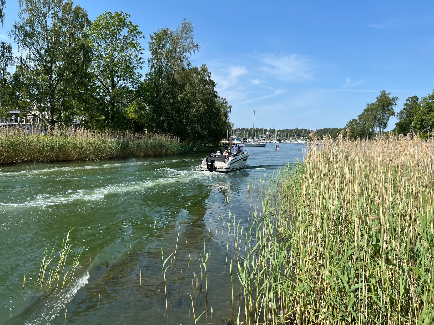 Tomt, Rödbosundsvägen 42, Margretelund, Österåker