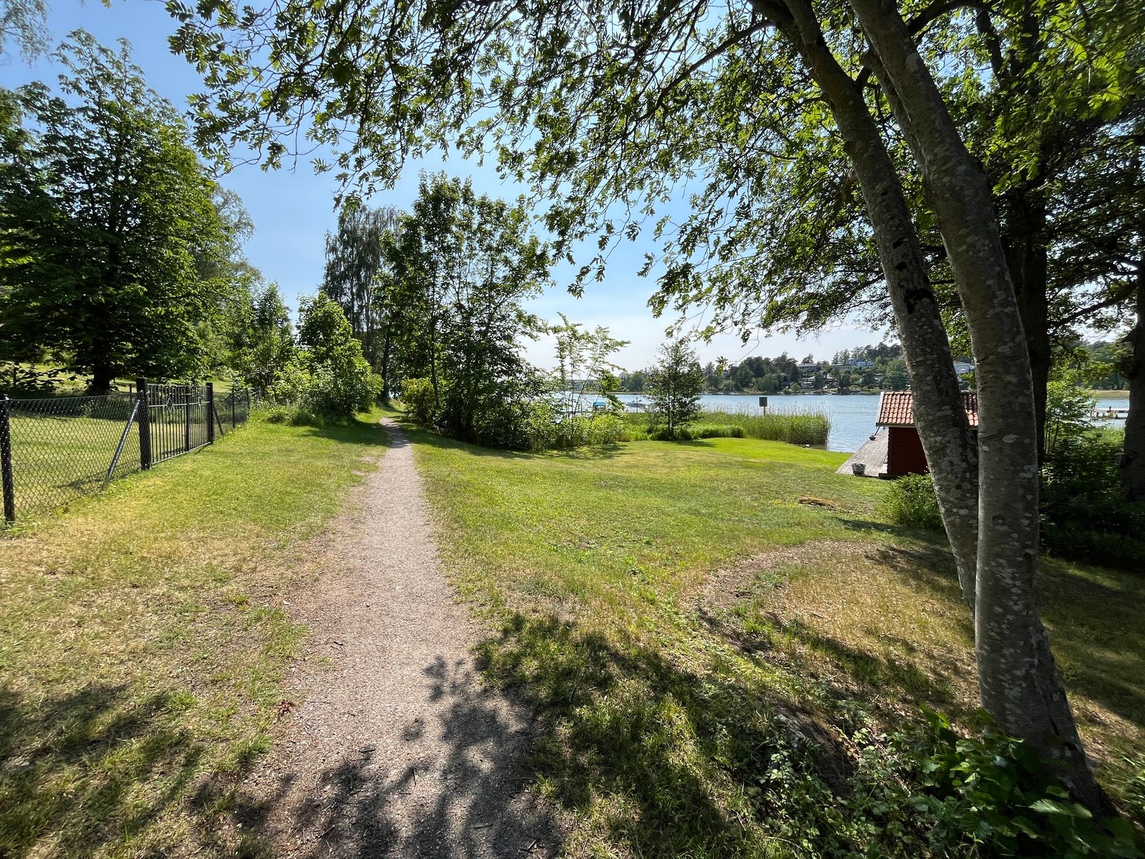 Tomt, Rödbosundsvägen 42, Margretelund, Österåker