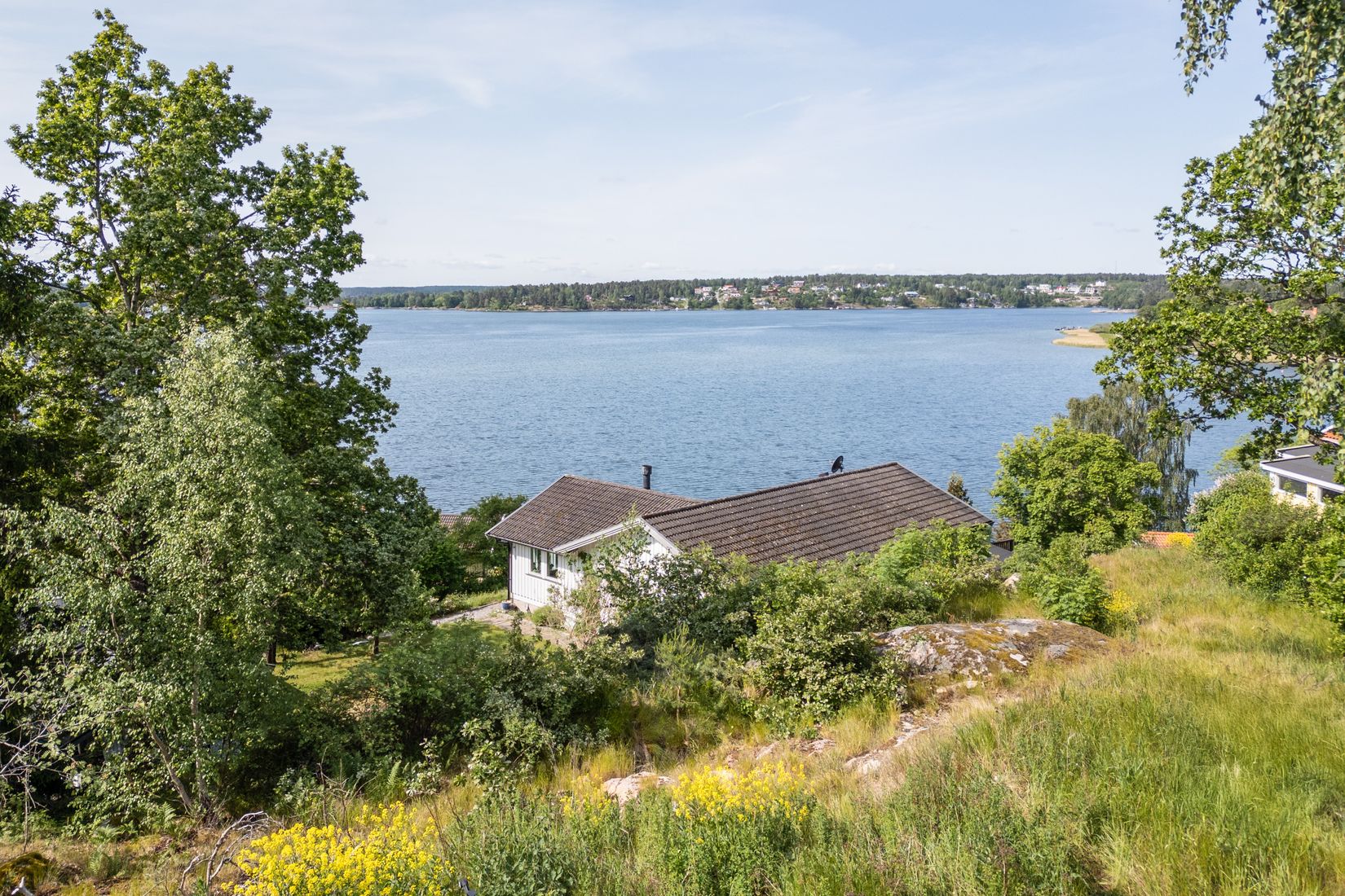 Tomt, Rödbosundsvägen 42, Margretelund, Österåker