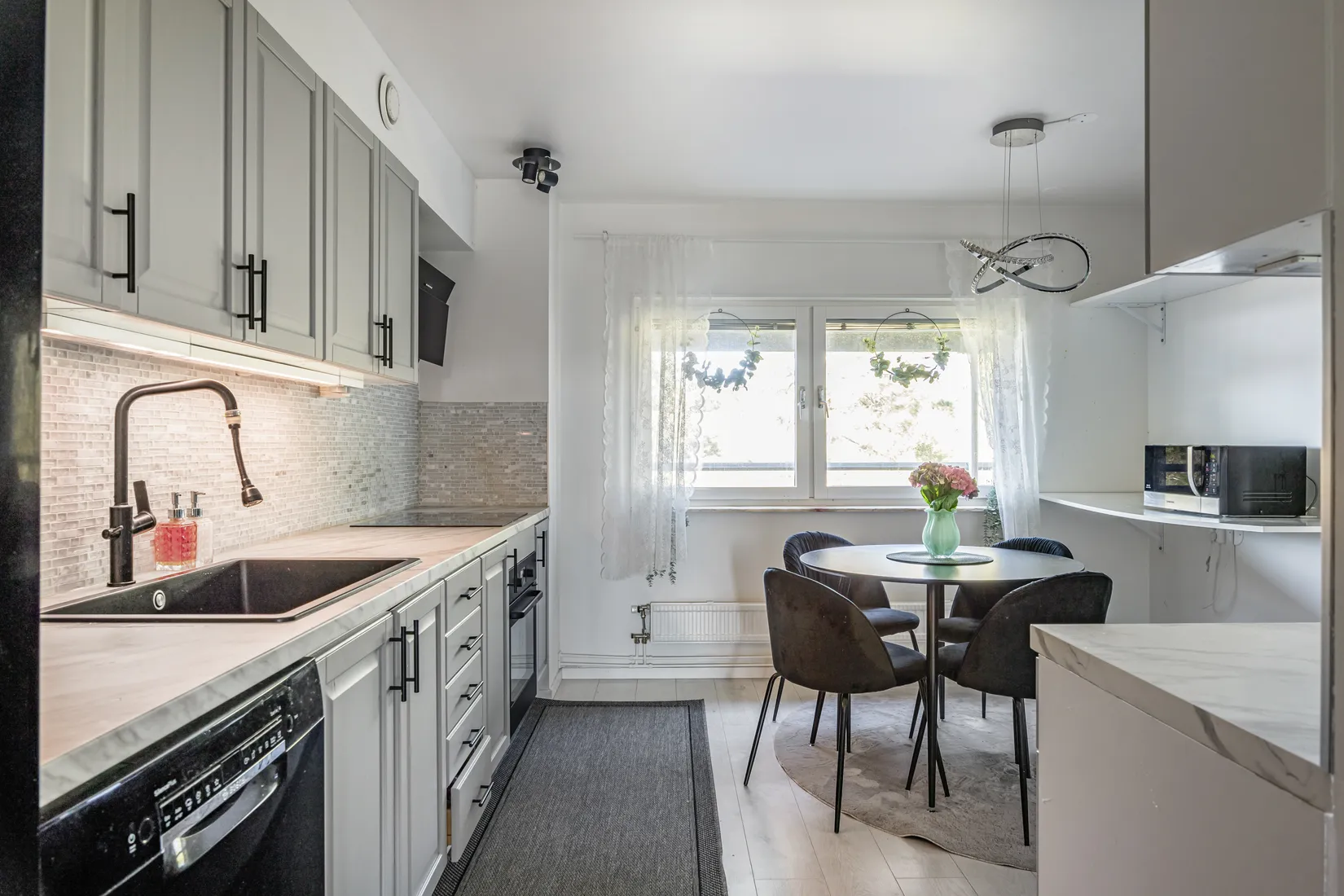 Bostadsrätt, Myrstuguvägen 365, Myrstuguberget, Huddinge