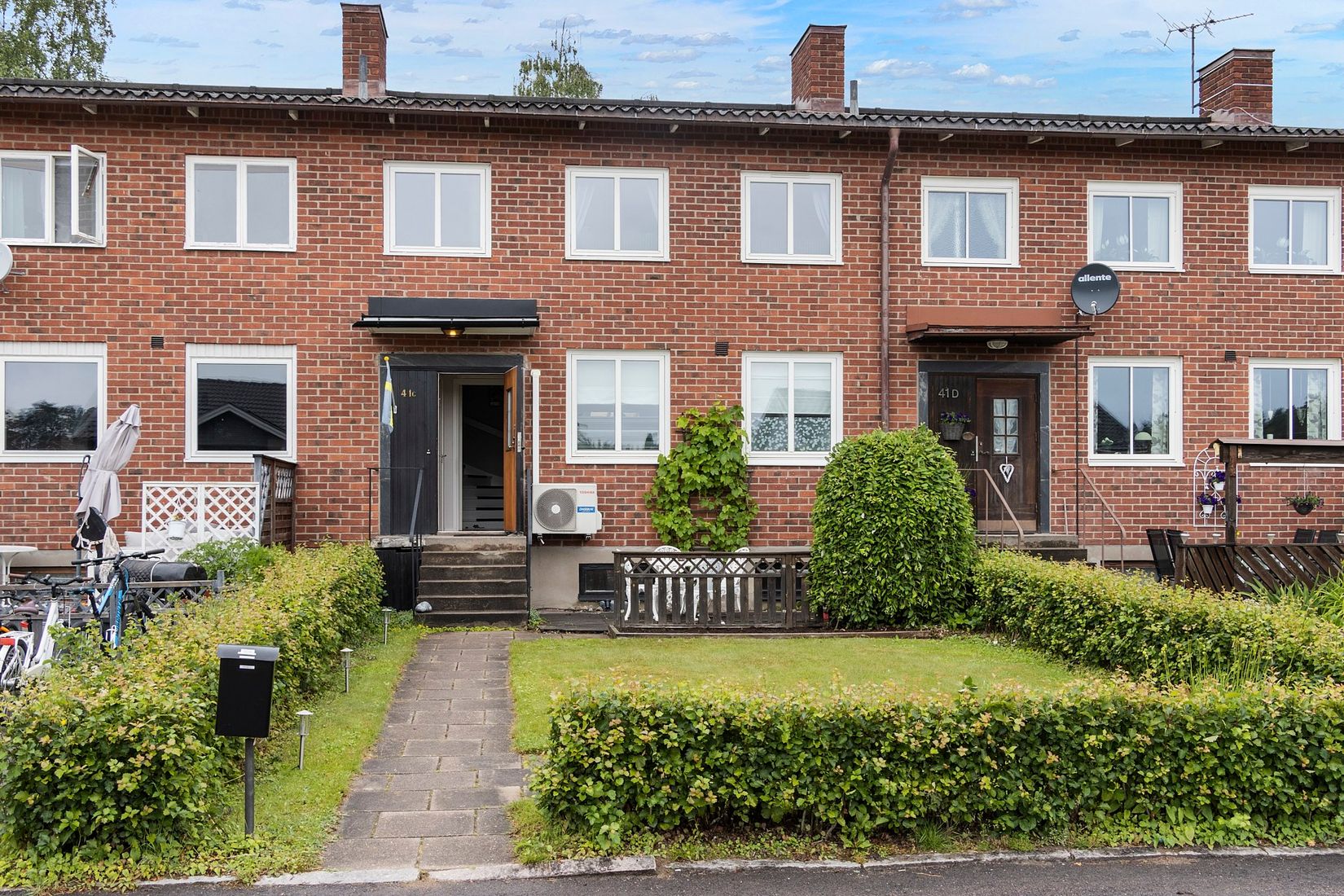 Radhus, Sagavägen 41C, Surahammar