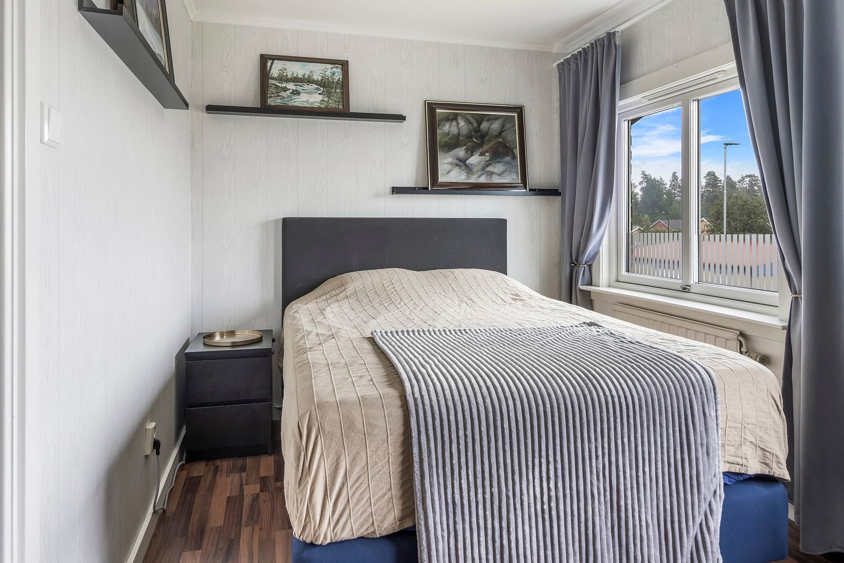 Radhus, Sagavägen 41C, Surahammar