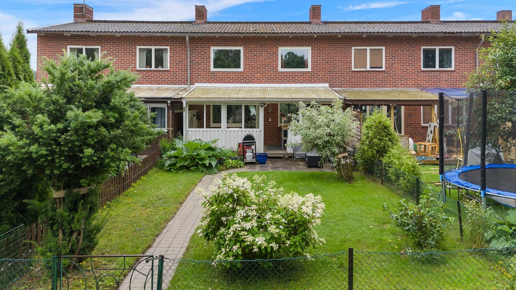 Radhus, Sagavägen 41C, Surahammar