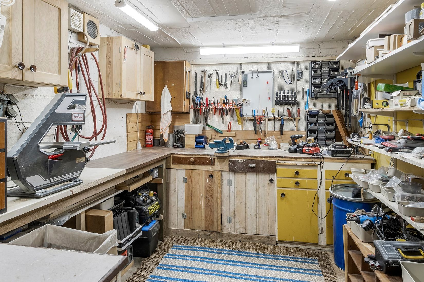 Radhus, Sagavägen 41C, Surahammar