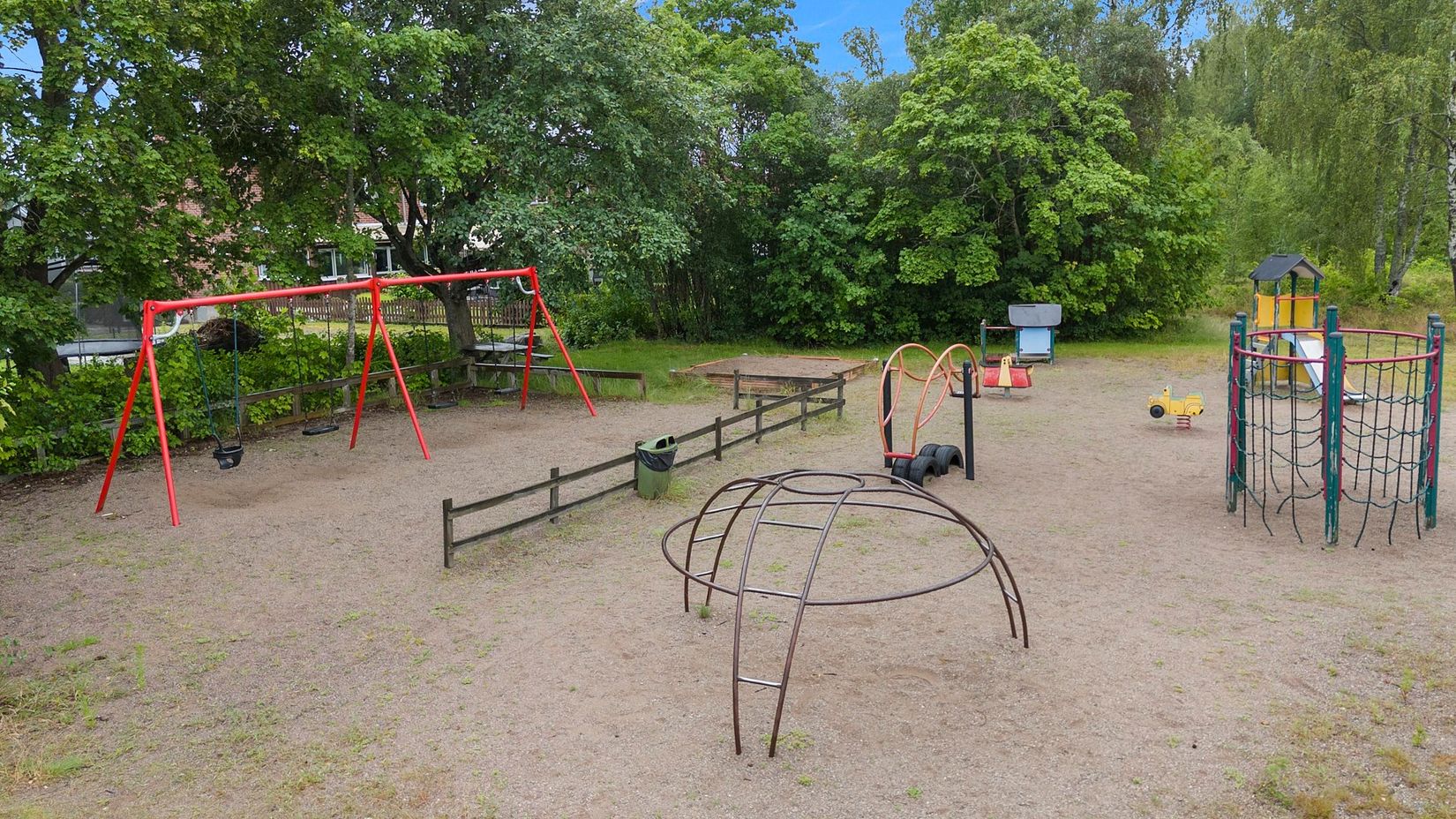 Radhus, Sagavägen 41C, Surahammar