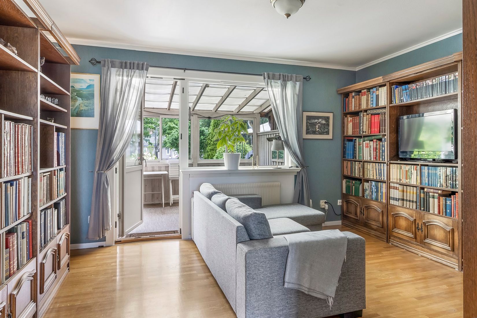 Radhus, Sagavägen 41C, Surahammar