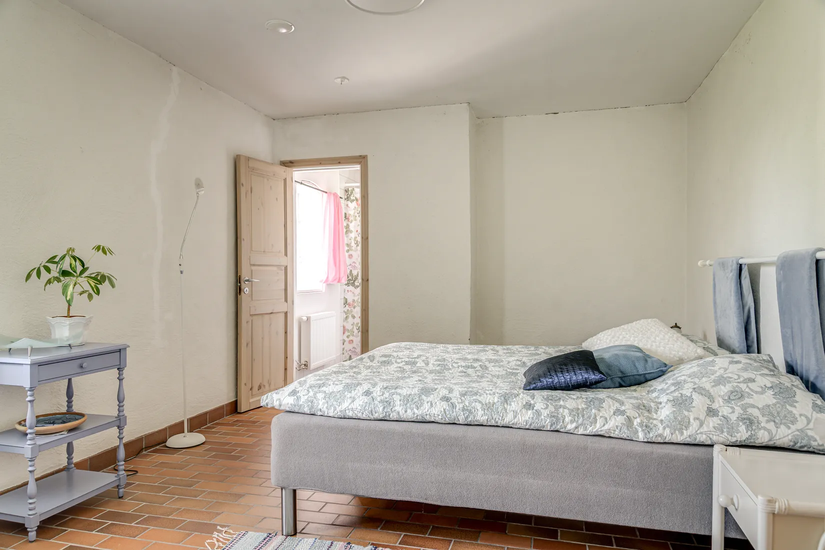 Villa, Gård/Skog, Klockaregårdsvägen 15, Borrby, Simrishamn