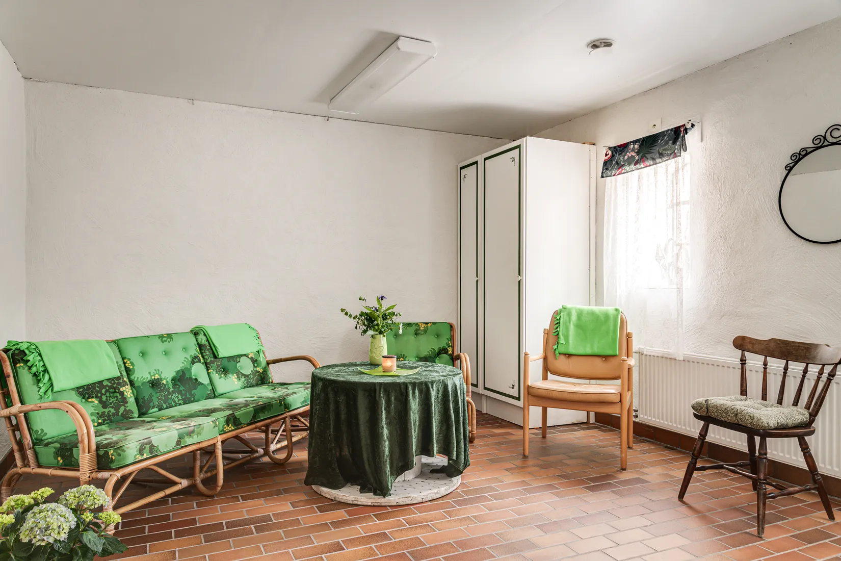 Villa, Gård/Skog, Klockaregårdsvägen 15, Borrby, Simrishamn