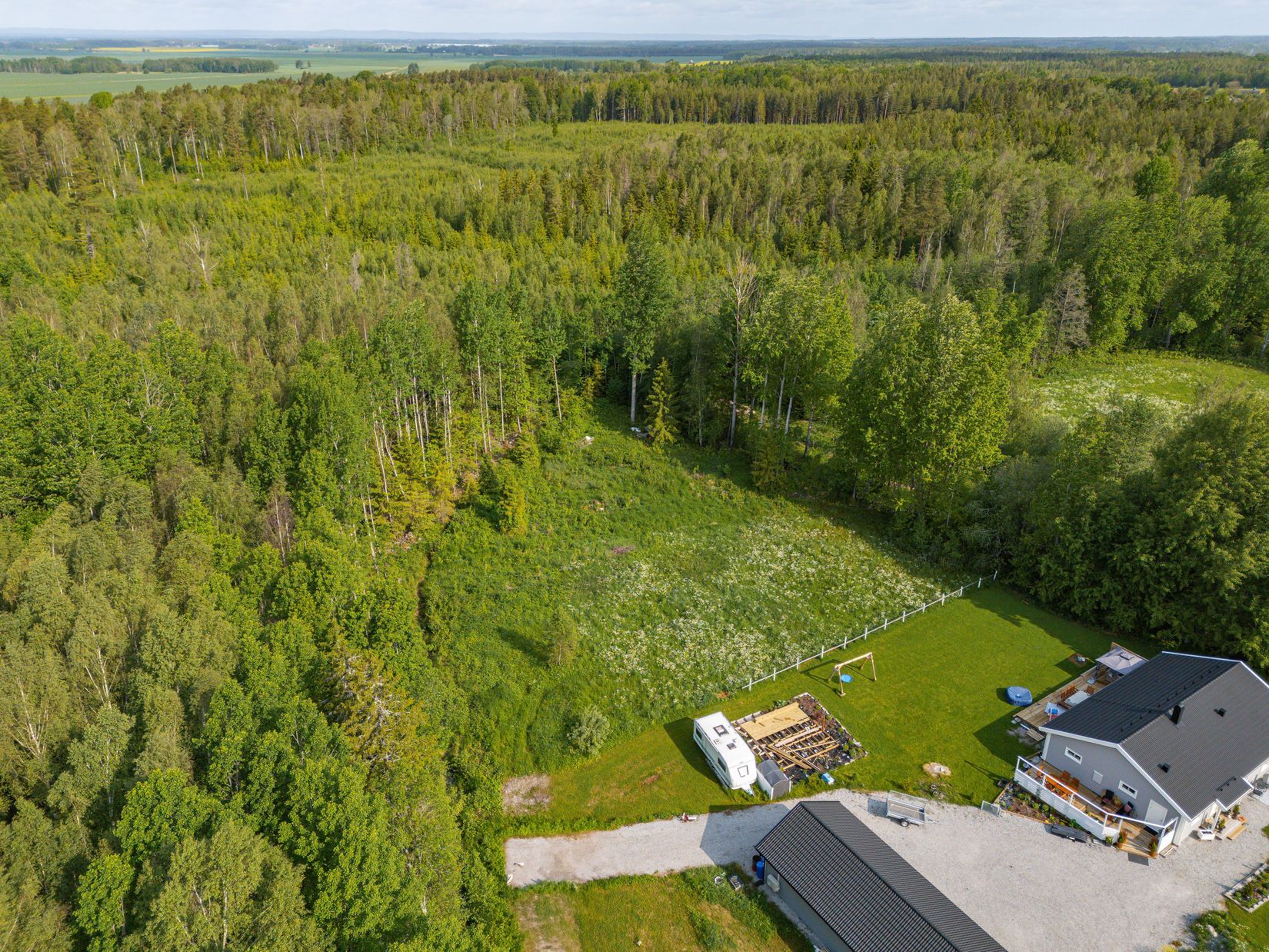 Tomt, Hässelgärdet 526, Kumla