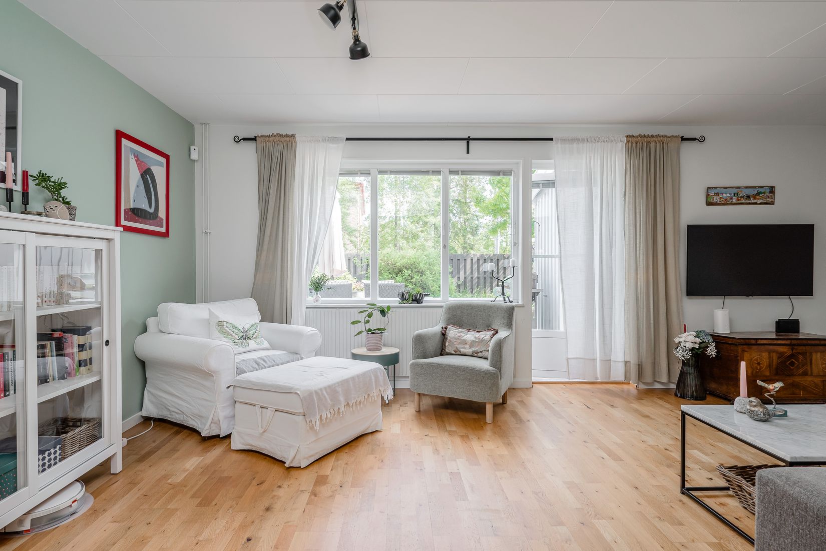 Bostadsrätt, Radhus, Engelbrektsvägen 83, Haga, Vallentuna