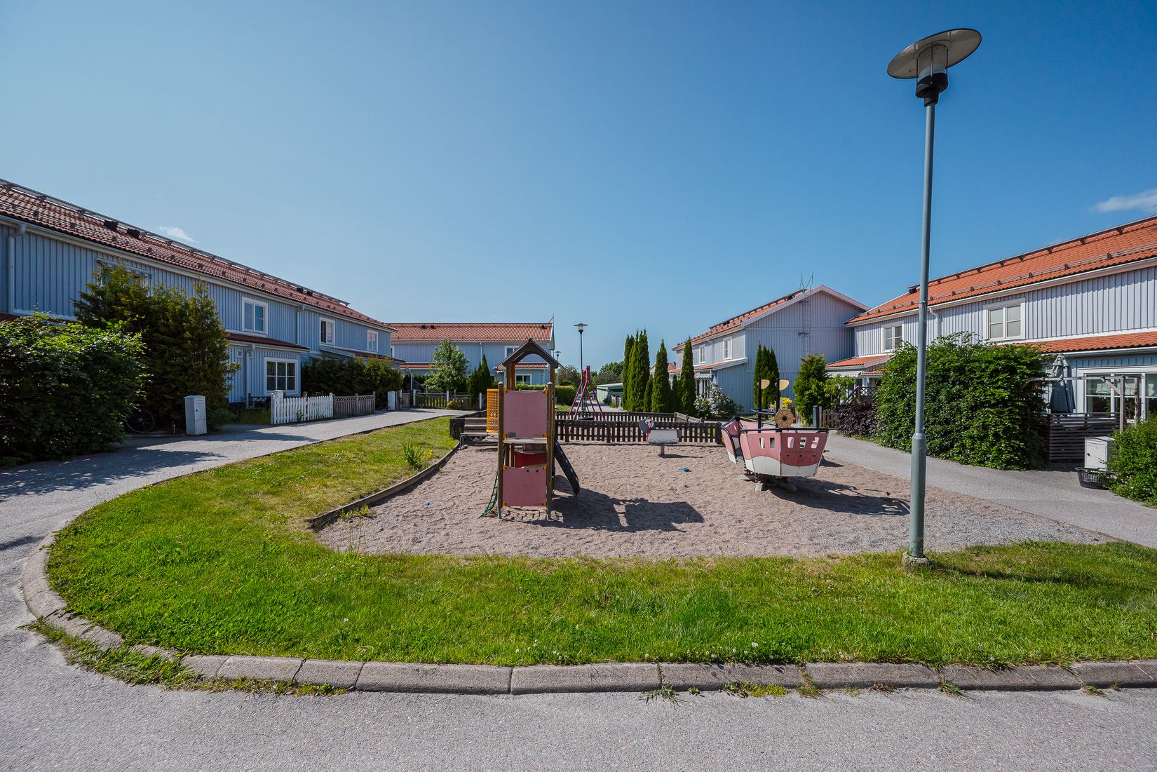 Bostadsrätt, Radhus, Engelbrektsvägen 83, Haga, Vallentuna