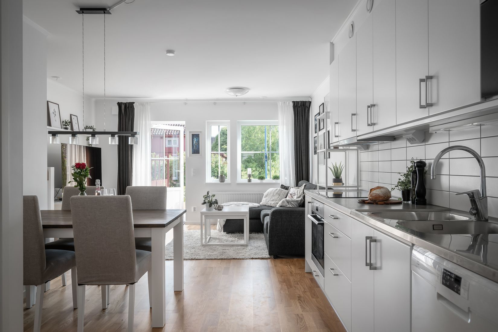 Radhus, Åkertegen 2B, Segersäng, Nynäshamn