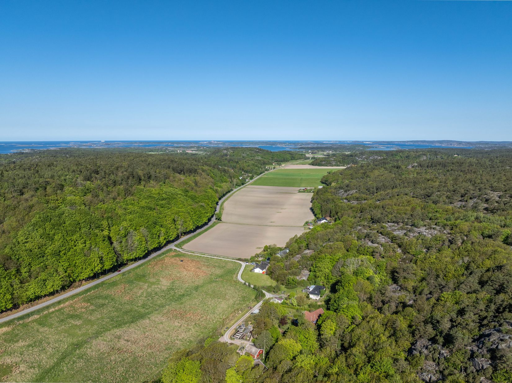 Tomt, Ranneberg 275 (grannens adress), Lycke/Tofta, Kungälv