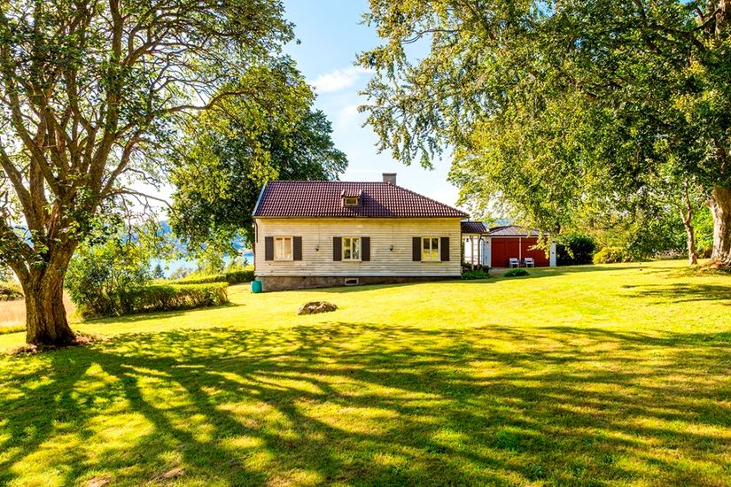Villa, Gåre Nordhagen 525,  Fantastiskt läge på norra Orust nära Henån, Lysekil  och Uddevalla, Nordhagen Gåre Henån Orust, Orust
