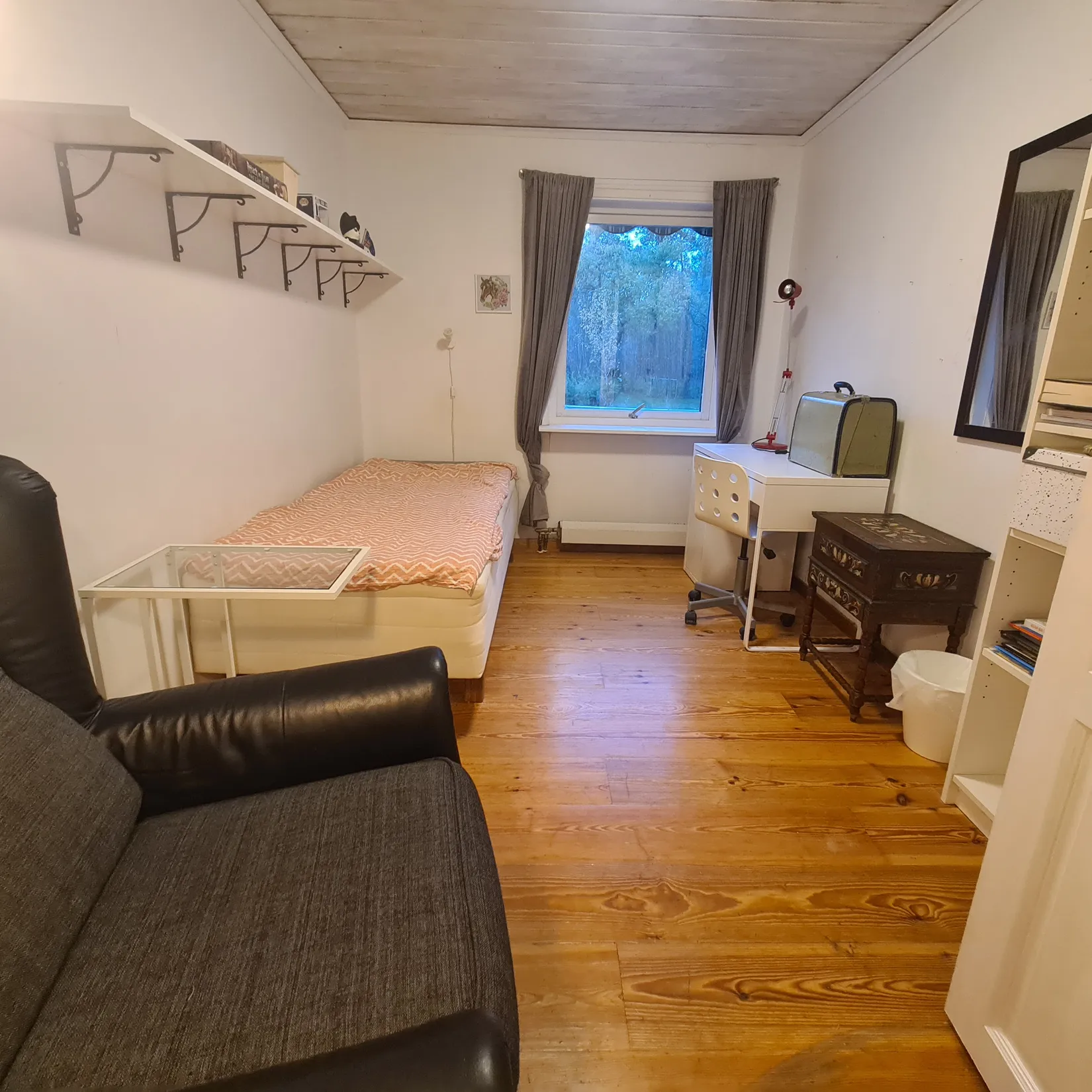 Gård/Skog, Folkatorp 510, Kumla