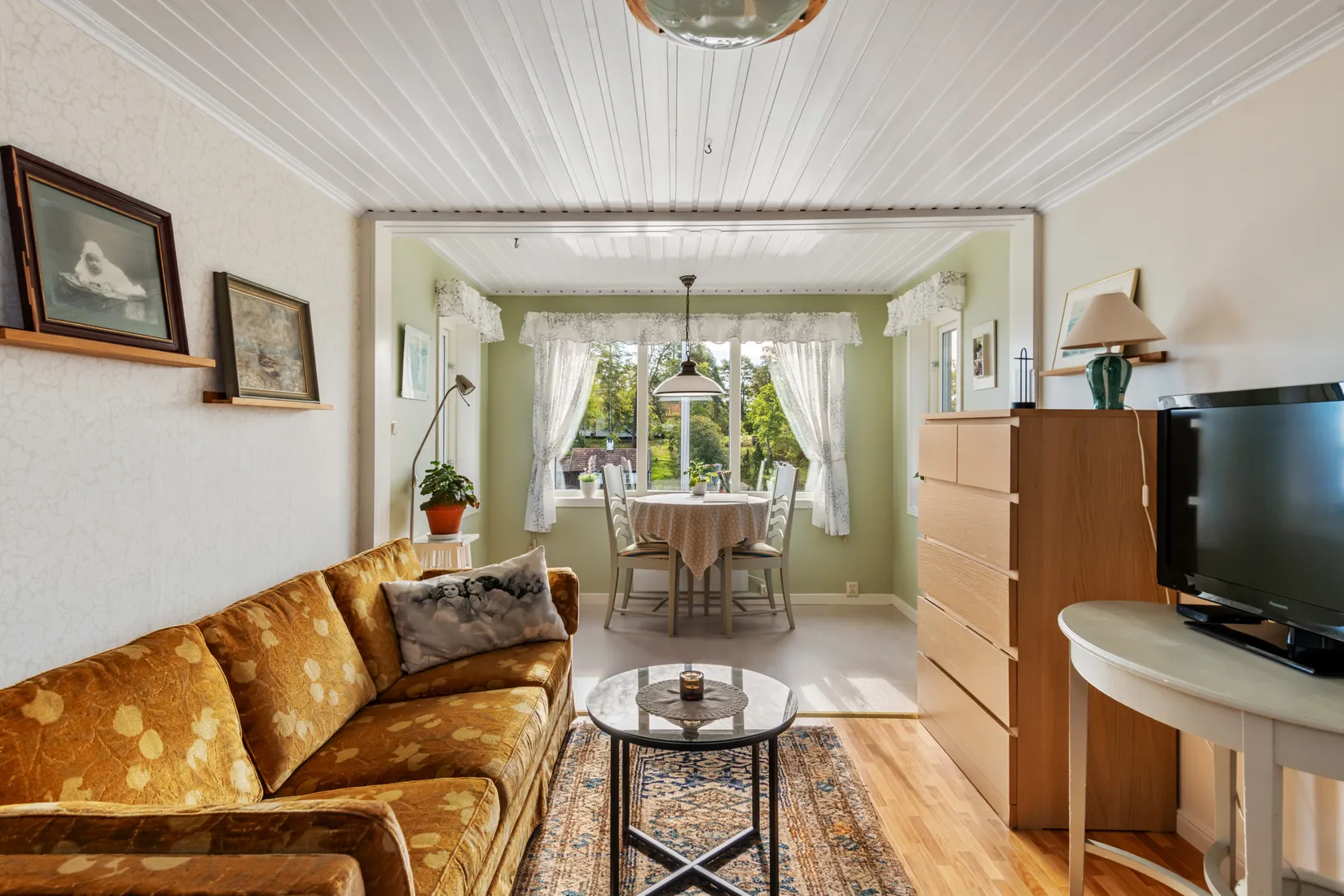 Villa, Österskatsvägen 16, Yxlan - Köpmanholm, Norrtälje