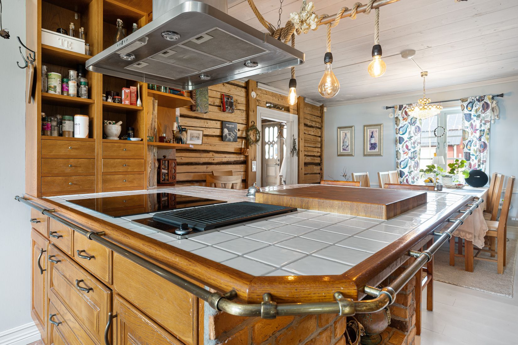 Villa, Bondevägen 39, Karlberg, Karlskoga